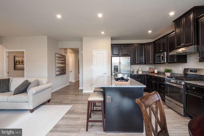 LEE'S PARKE - Residential