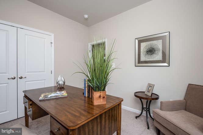 LEE'S PARKE - Residential