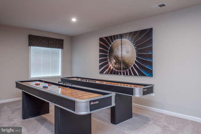 LEE'S PARKE - Residential