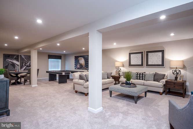 LEE'S PARKE - Residential