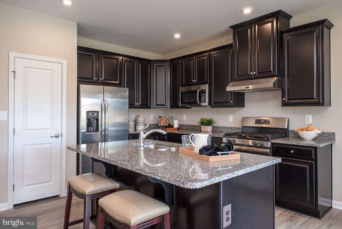 LEE'S PARKE - Residential