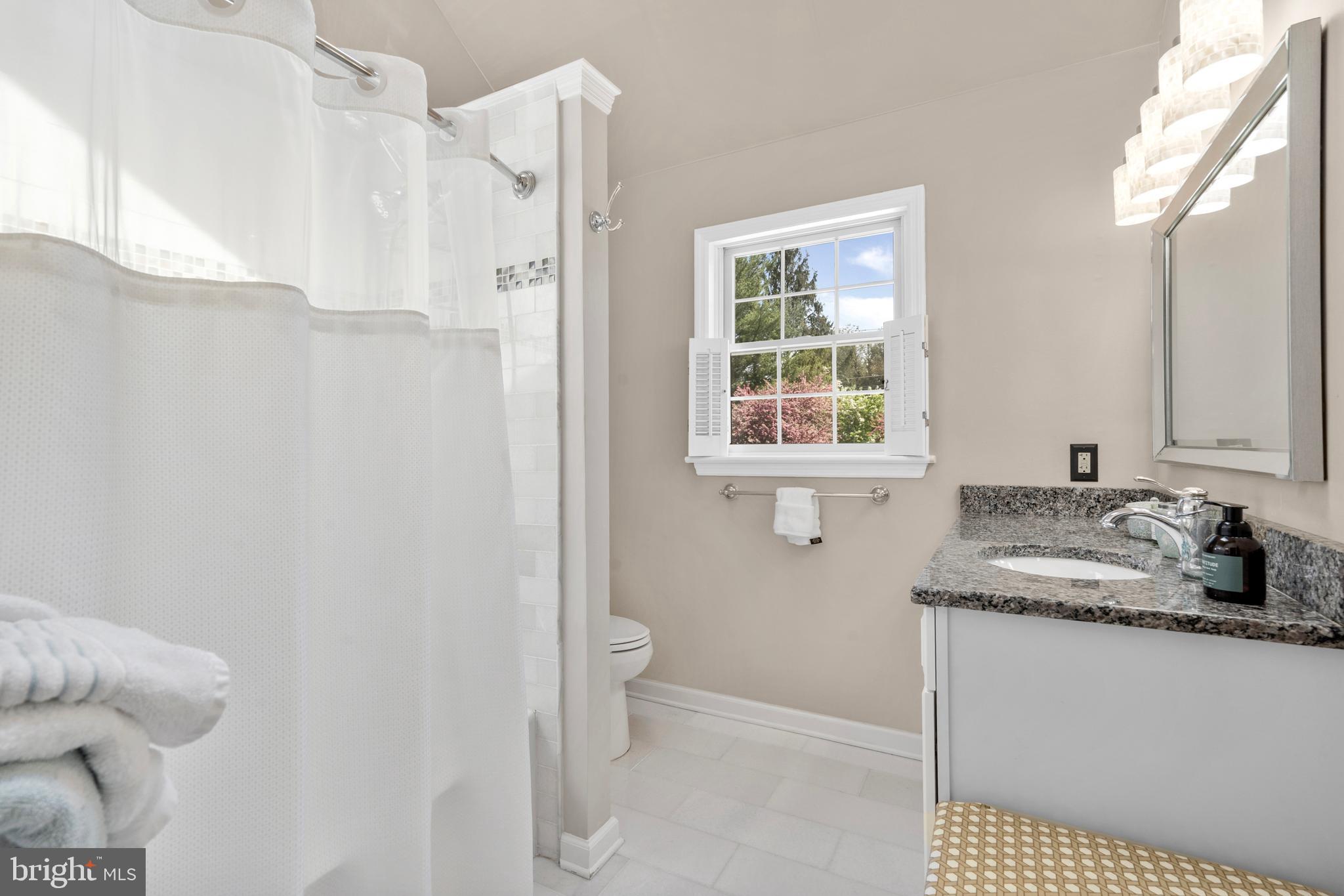 CLOVER CREST - Residential