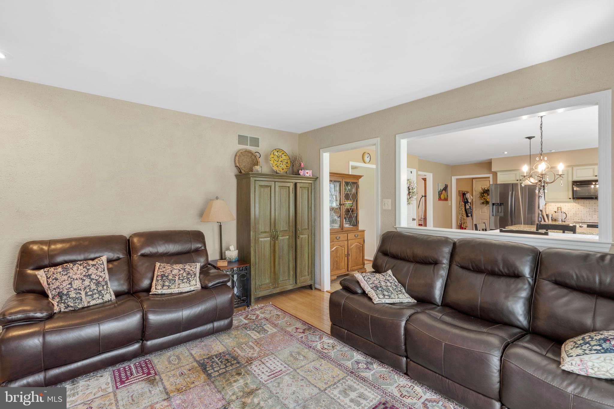 CLOVER CREST - Residential