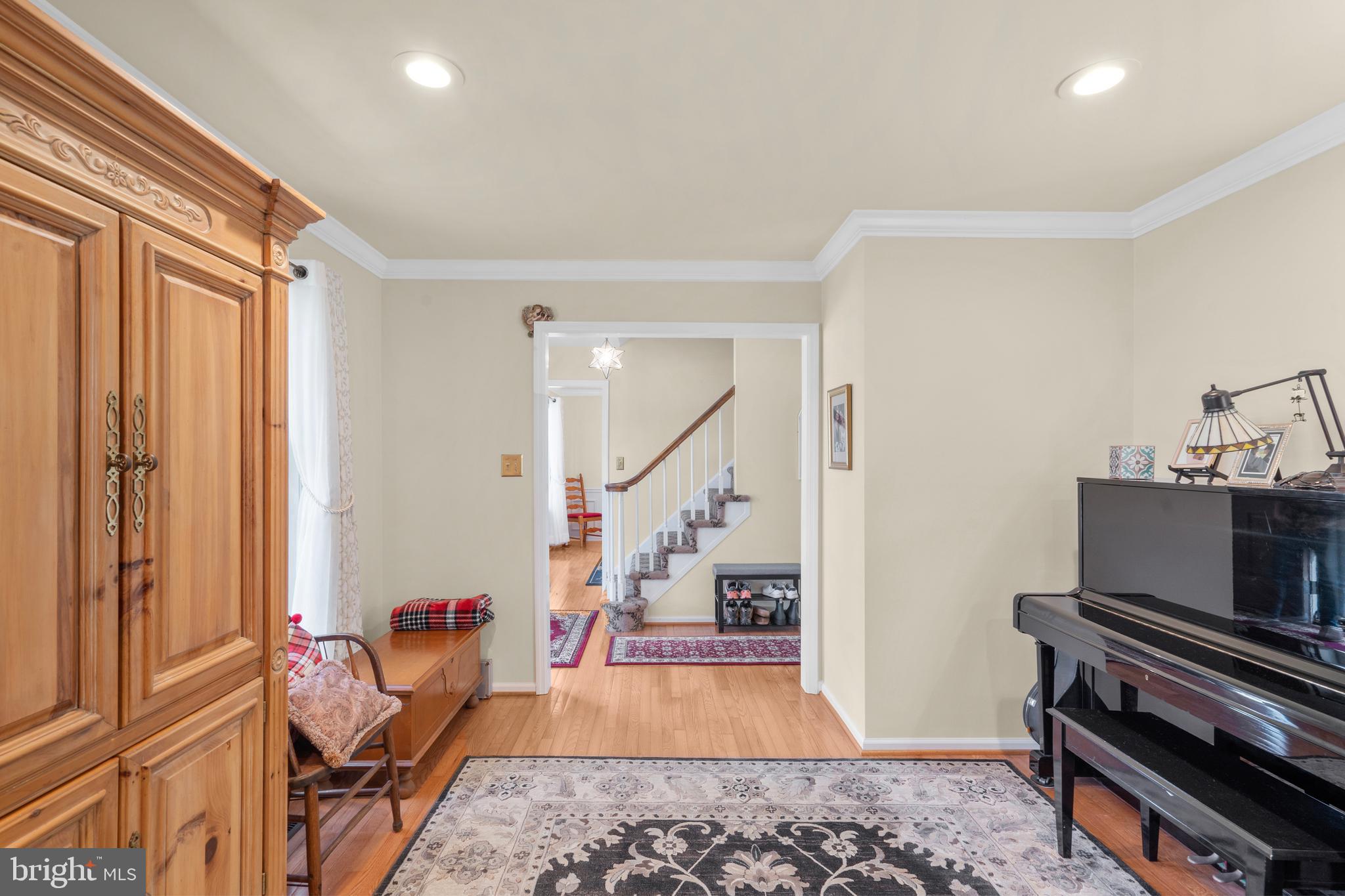 CLOVER CREST - Residential