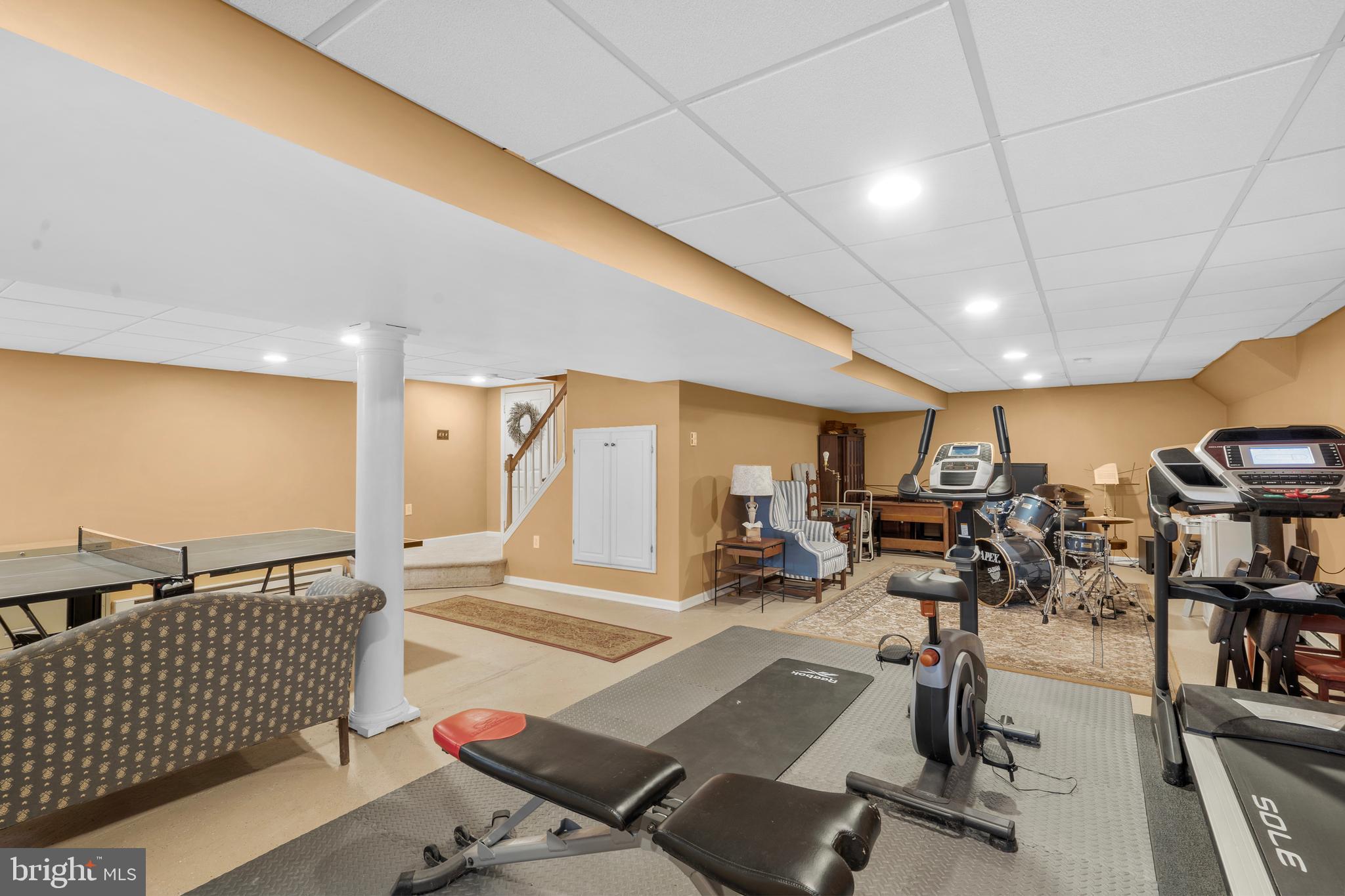 CLOVER CREST - Residential