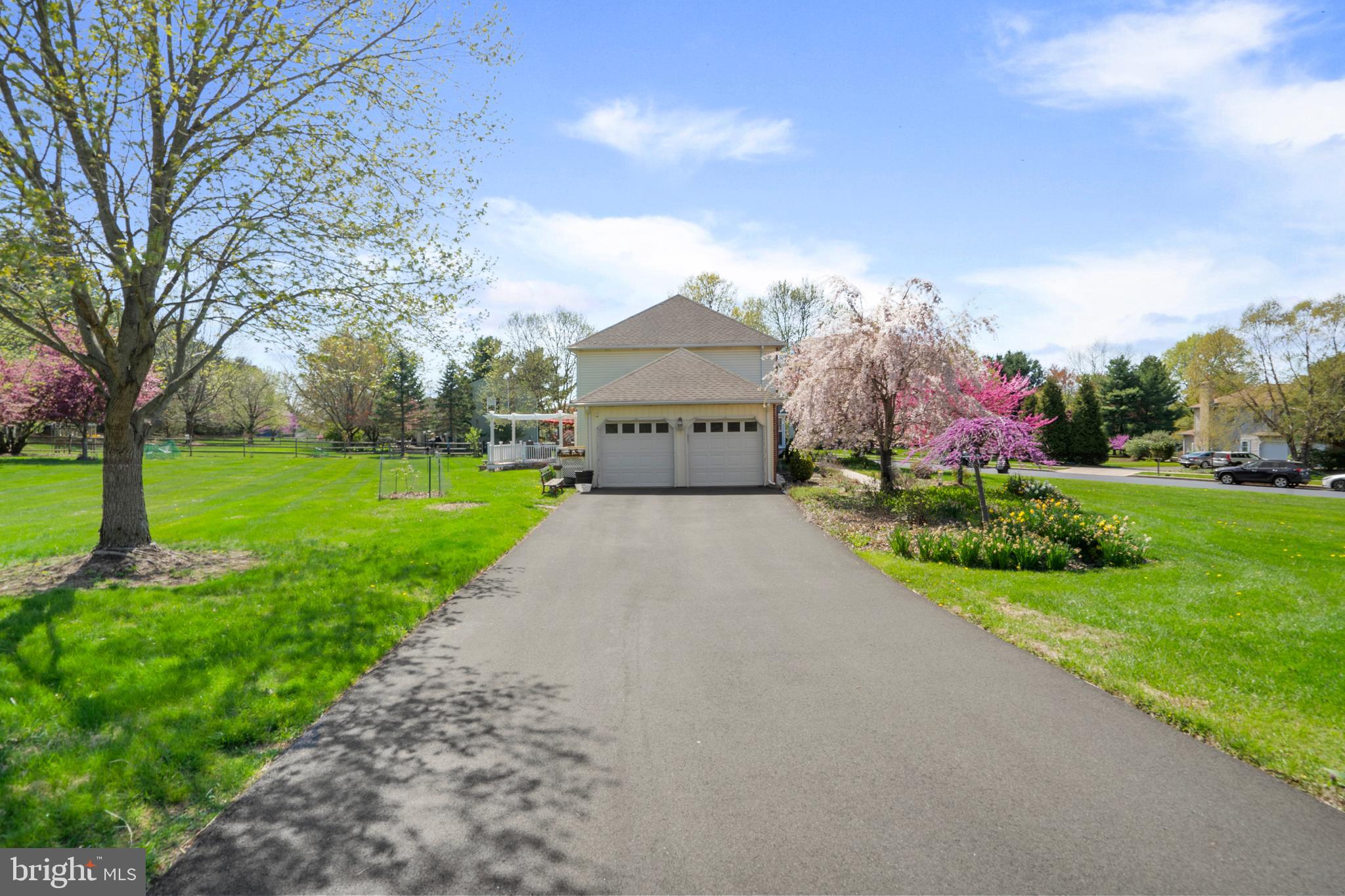 CLOVER CREST - Residential