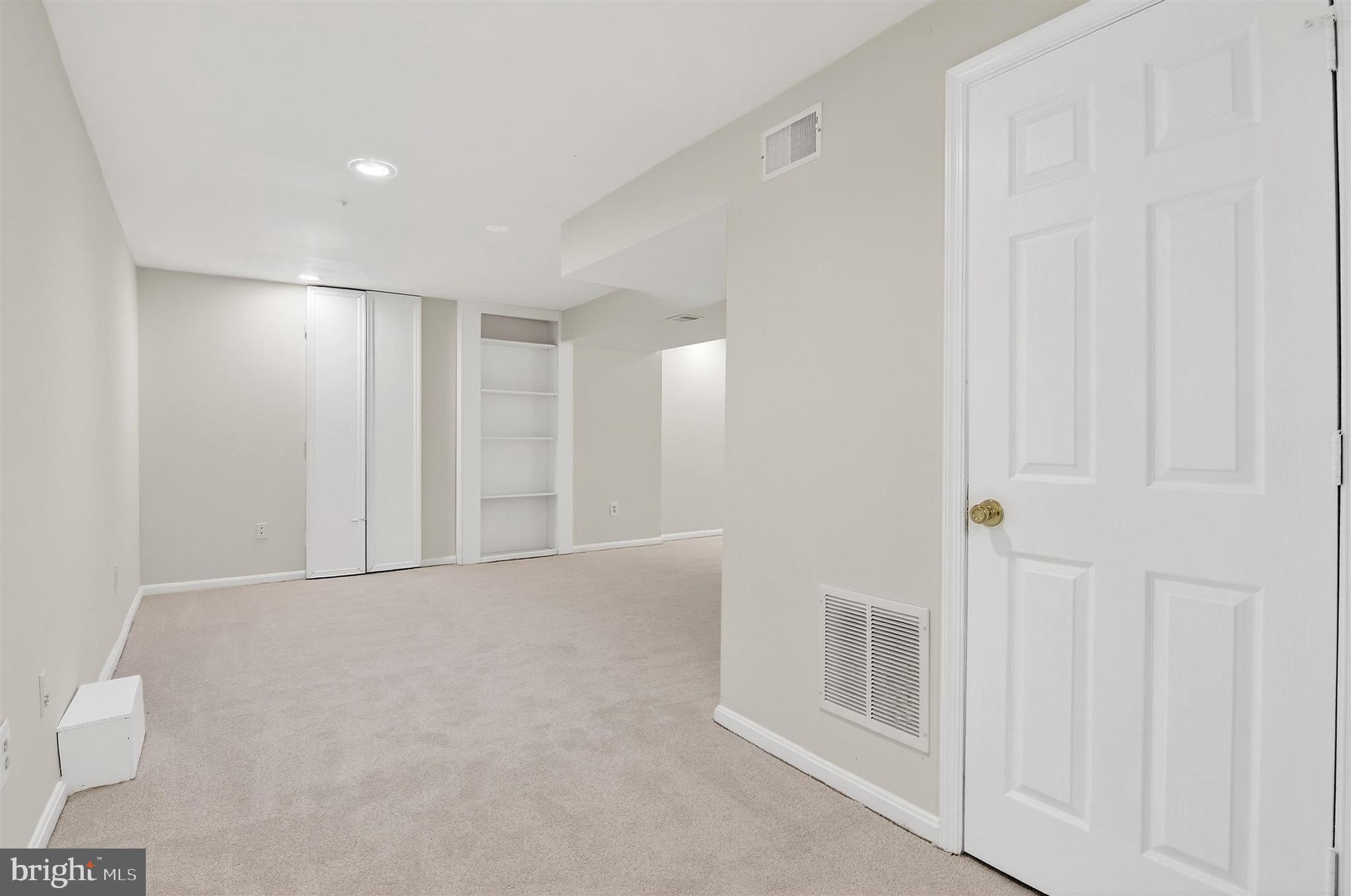 SUMMIT CREEK - Residential