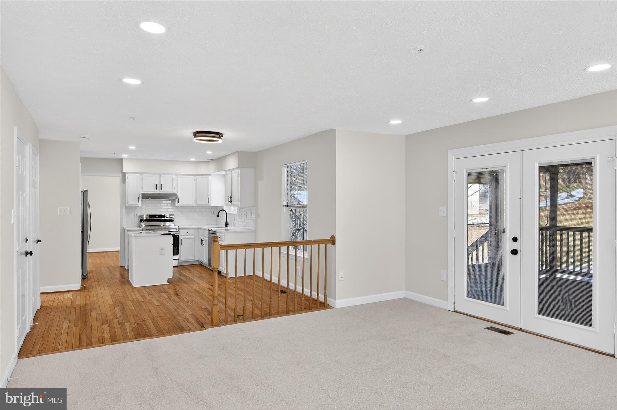 SUMMIT CREEK - Residential