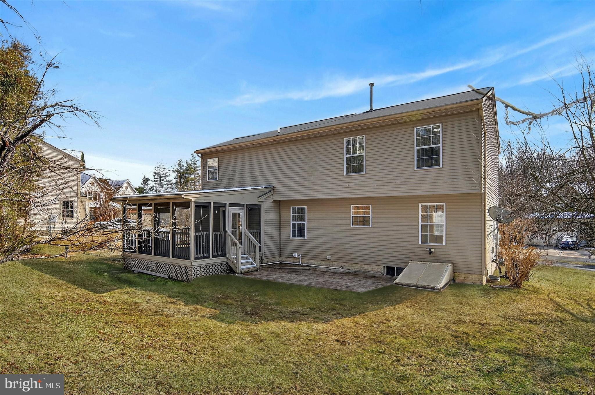 SUMMIT CREEK - Residential