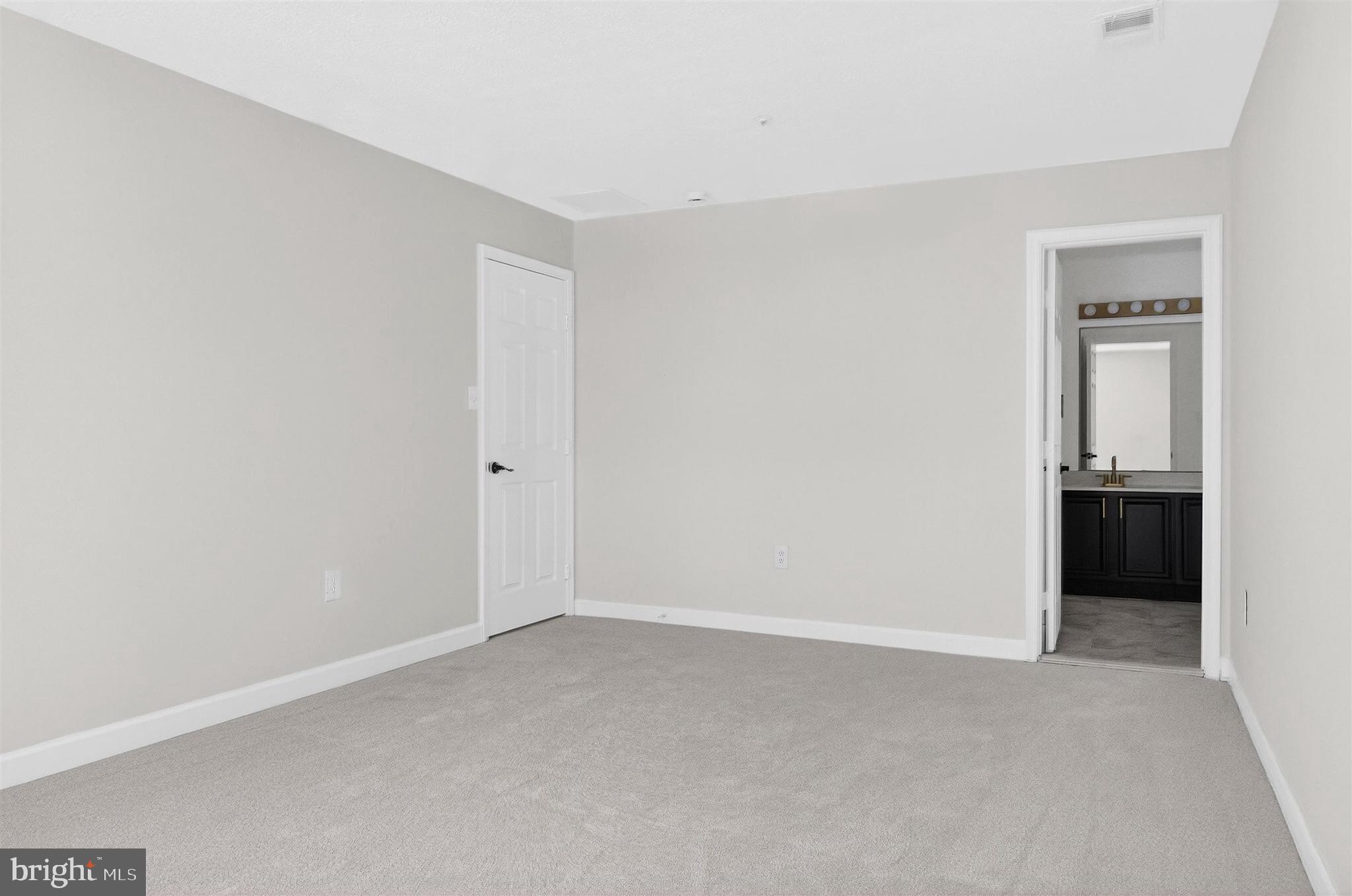 SUMMIT CREEK - Residential