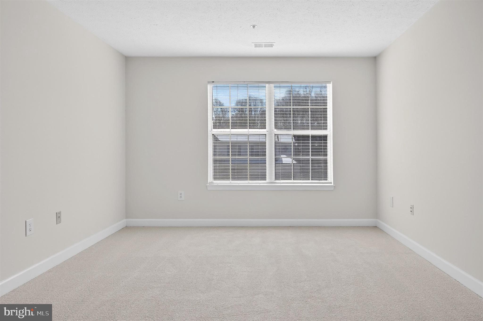 SUMMIT CREEK - Residential