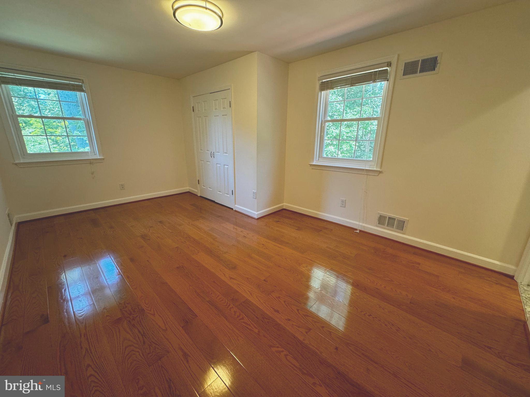 WILLOWBROOK - Residential