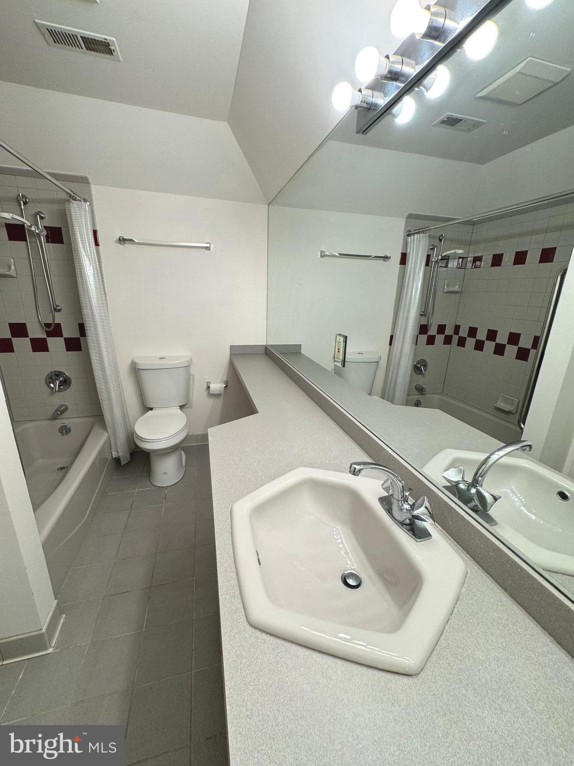 WILLOWBROOK - Residential