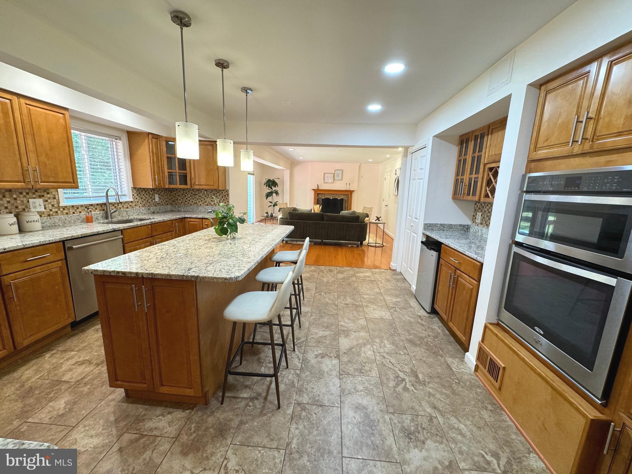 WILLOWBROOK - Residential