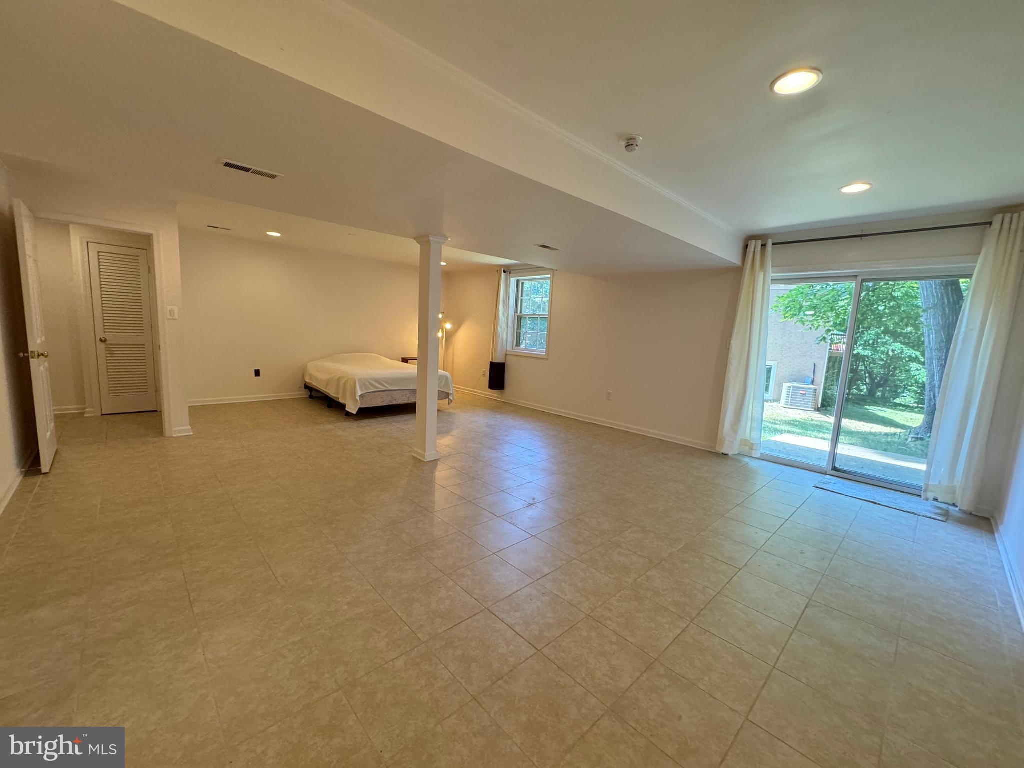 WILLOWBROOK - Residential