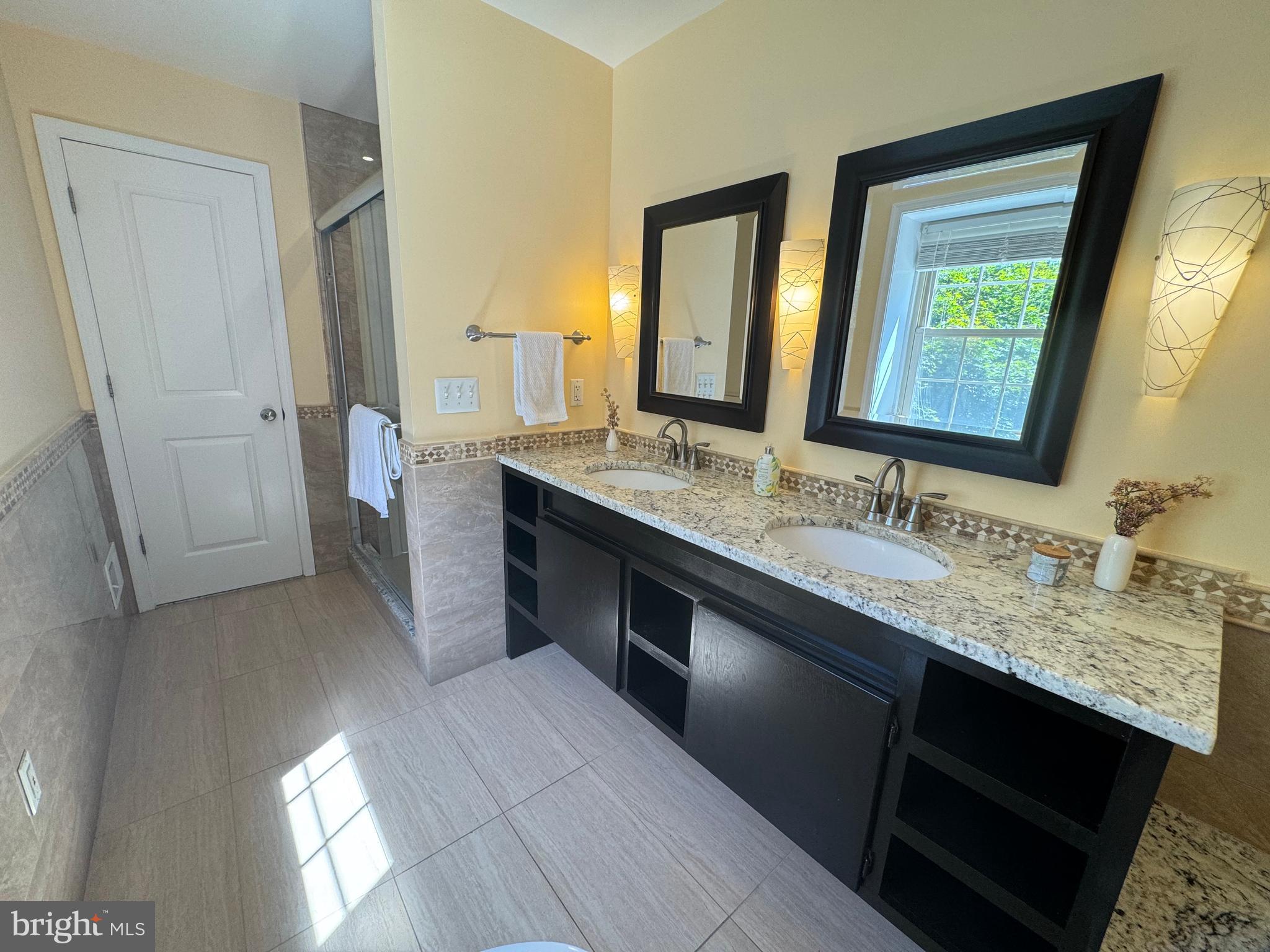 WILLOWBROOK - Residential