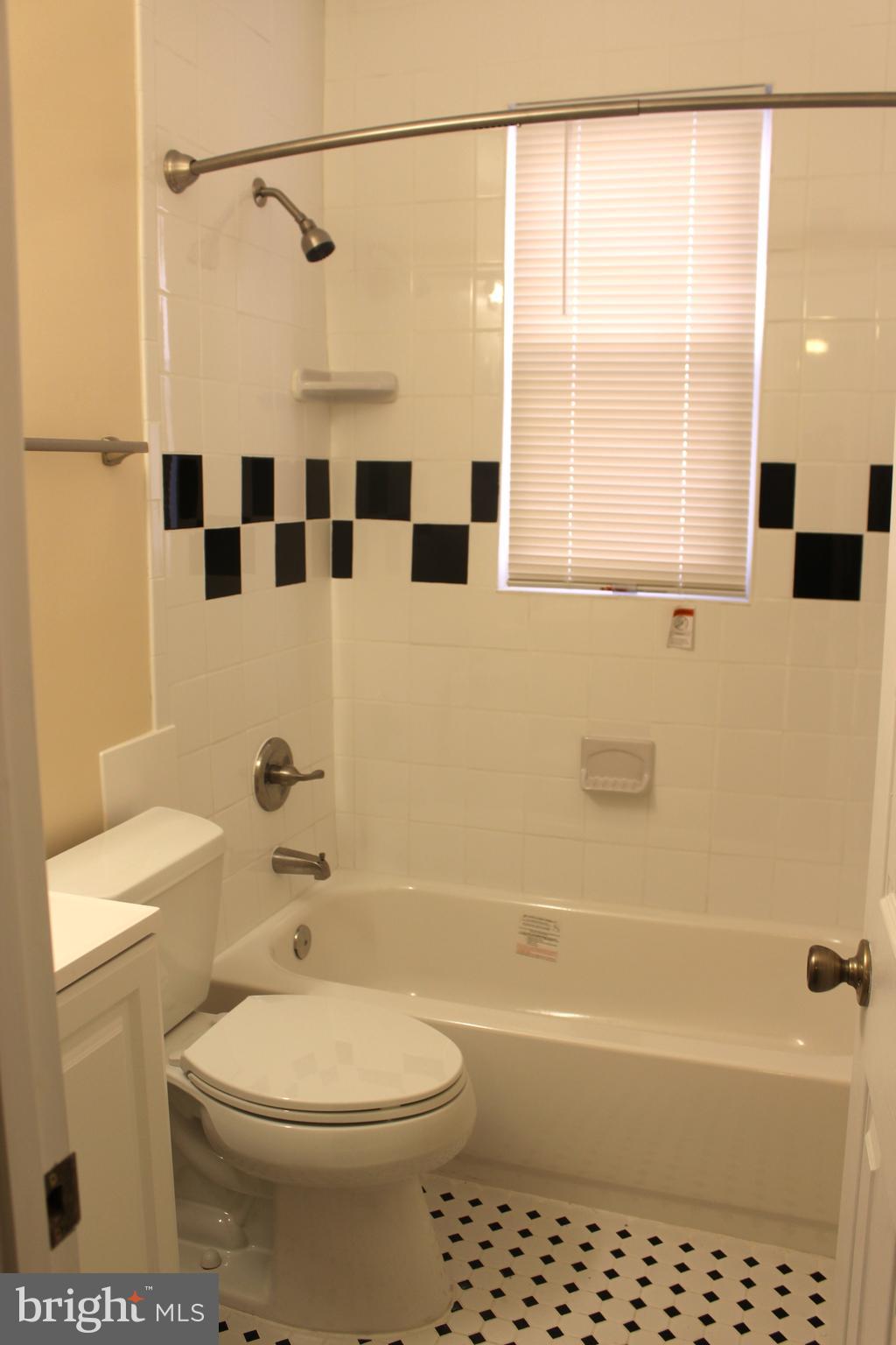 OLD TOWN ALEXANDRIA - Residential Lease