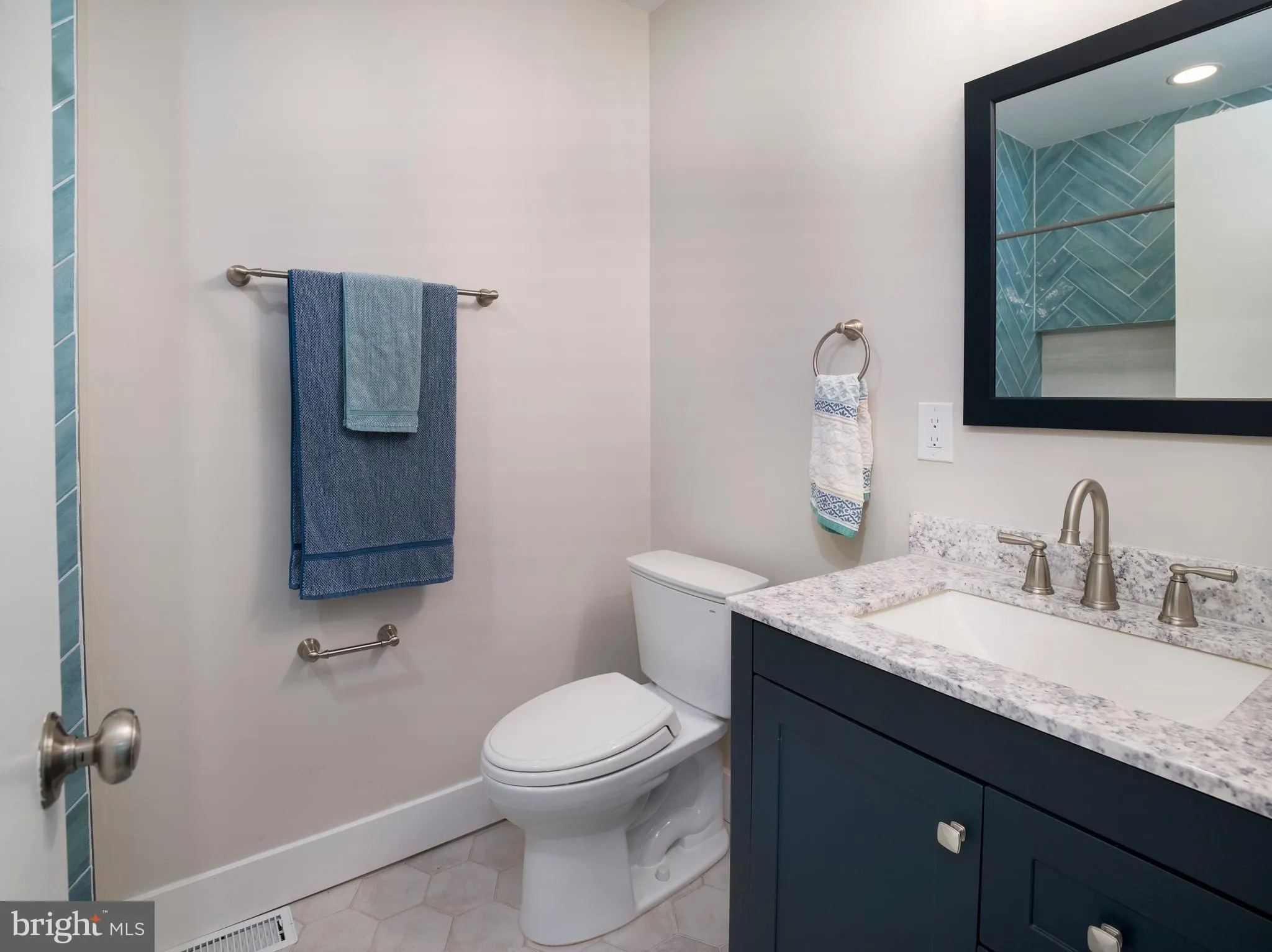 Villanova, Pennsylvania 19085, United States, 4 Bedrooms Bedrooms, ,4 BathroomsBathrooms,Residential,Active,187872