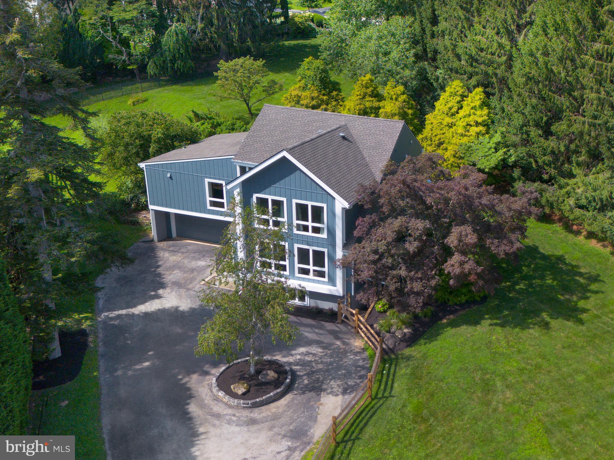 526 N SPRING MILL ROAD
