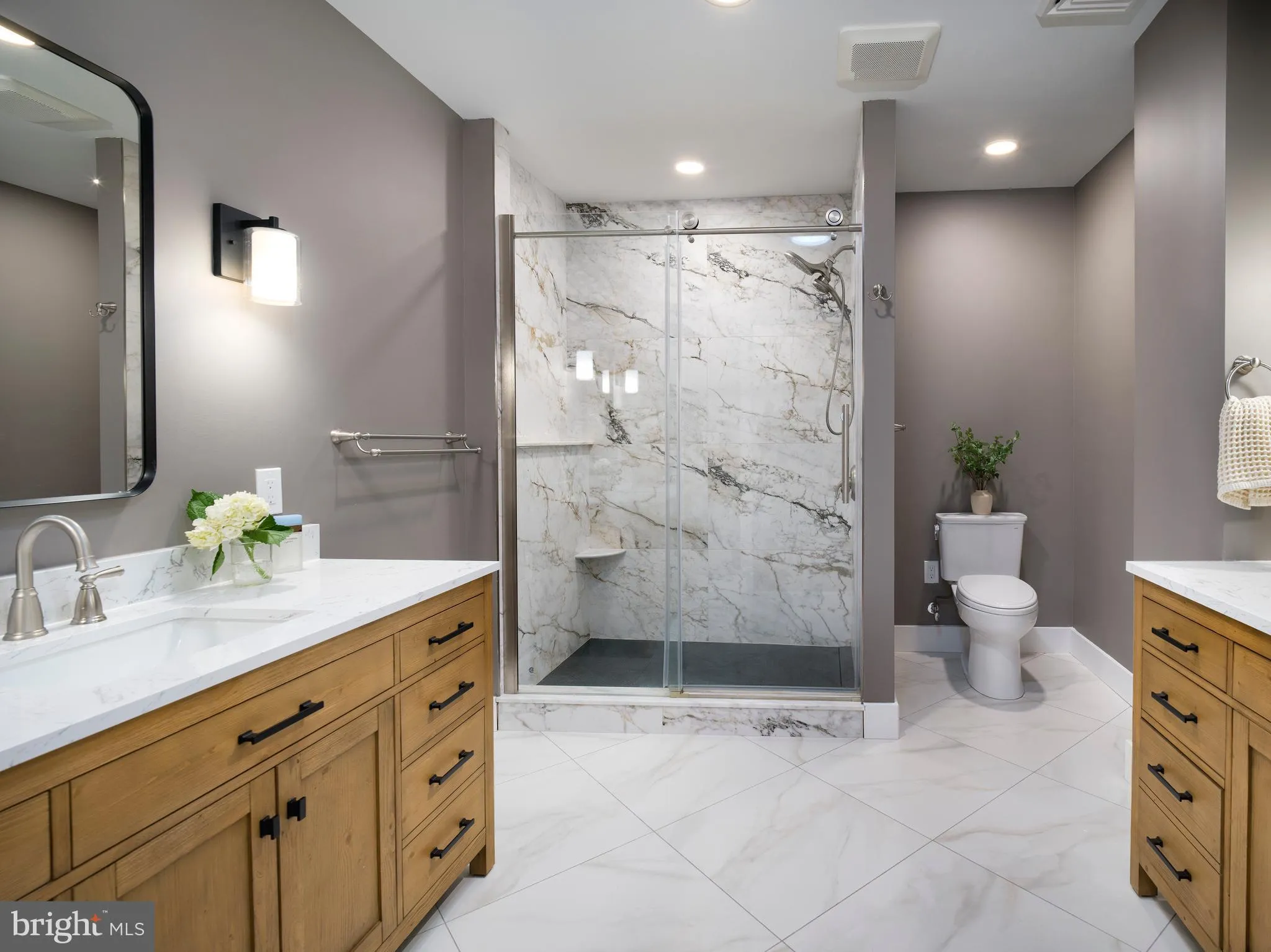 Villanova, Pennsylvania 19085, United States, 4 Bedrooms Bedrooms, ,4 BathroomsBathrooms,Residential,Active,187872