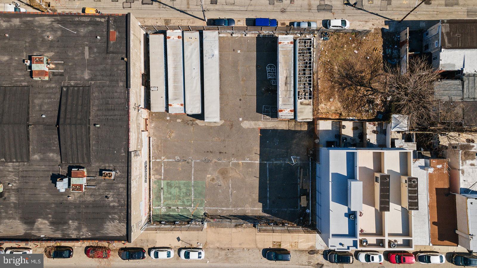 EAST KENSINGTON - Commercial Sale