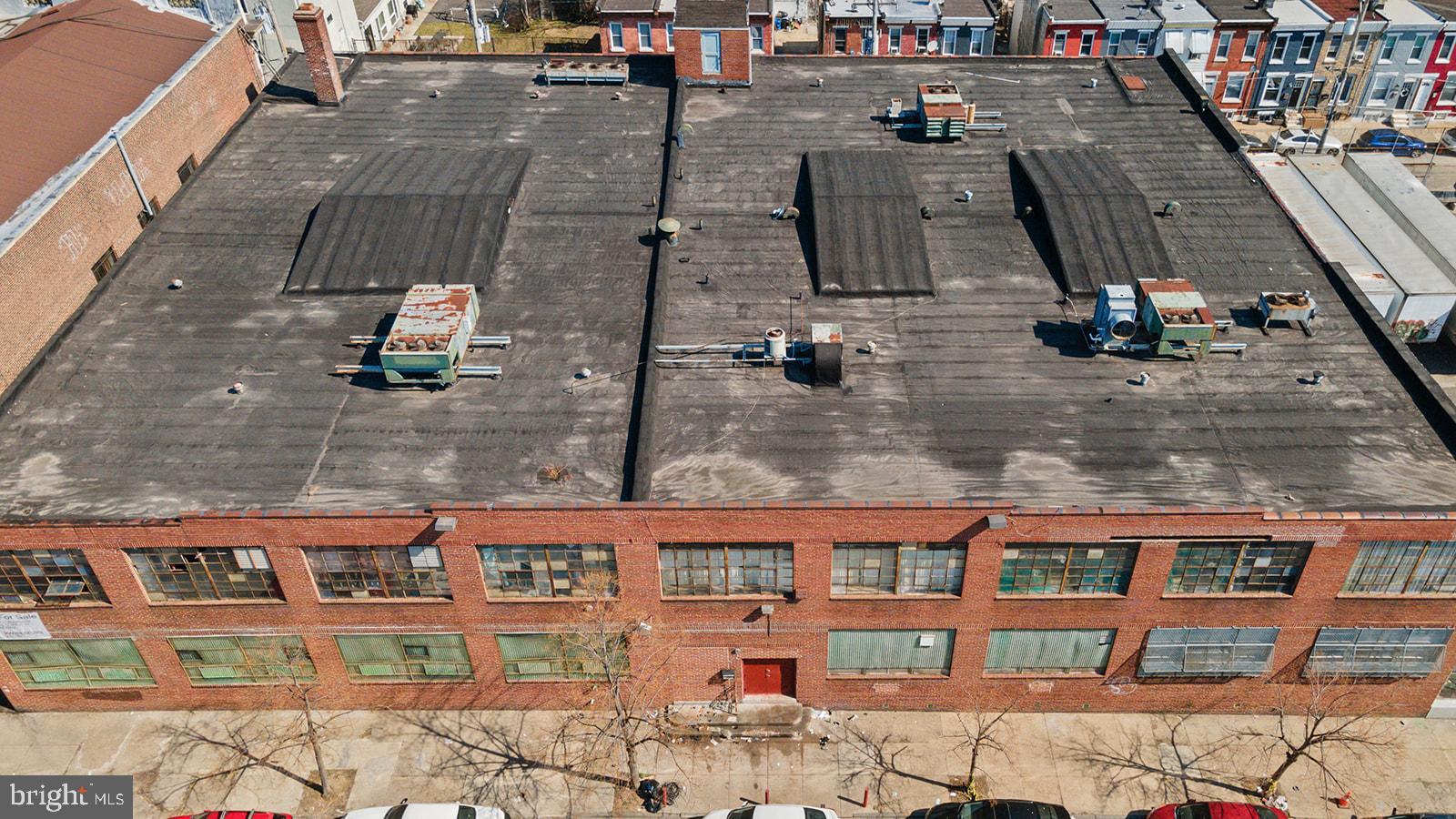 EAST KENSINGTON - Commercial Sale