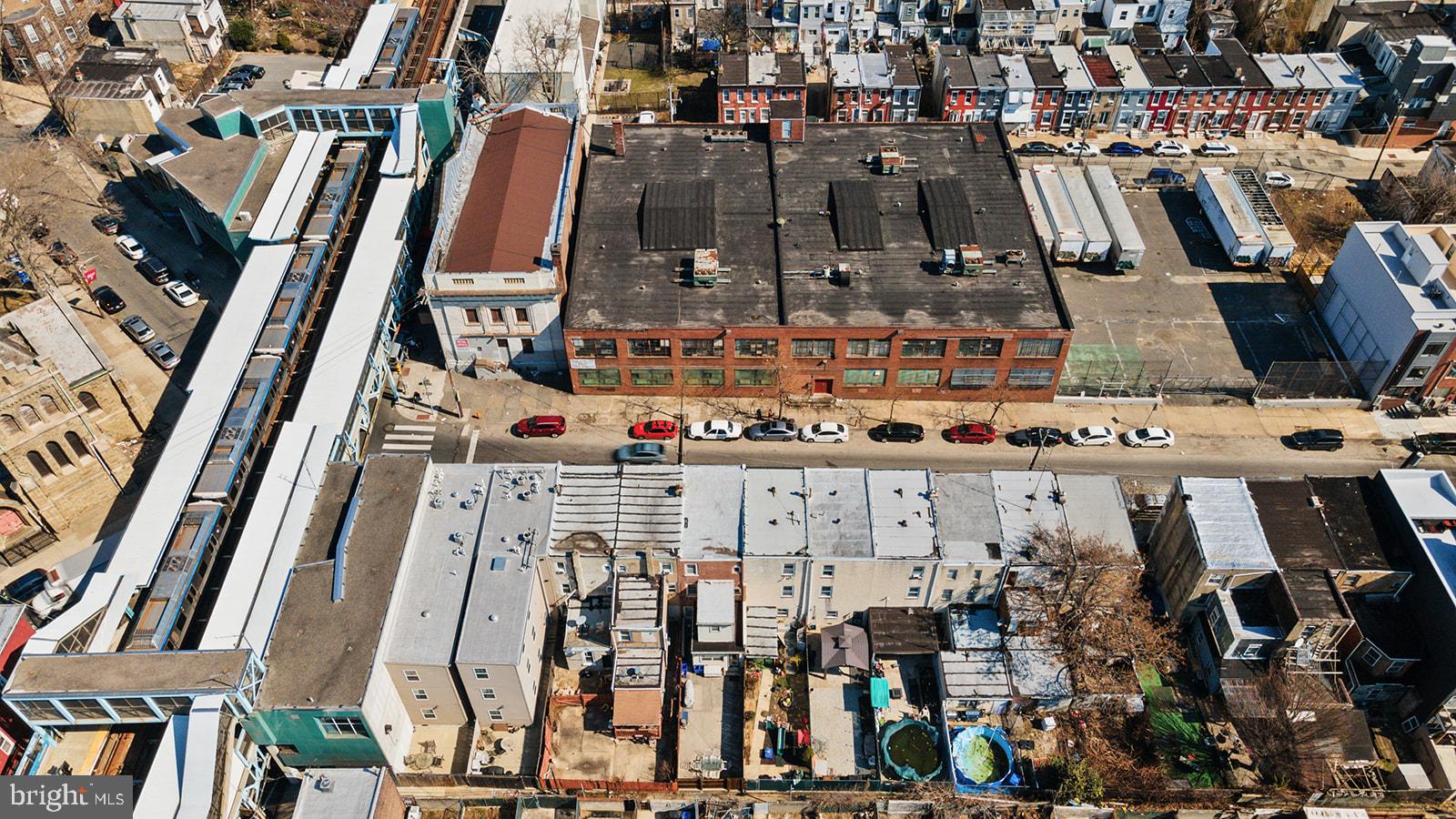 EAST KENSINGTON - Commercial Sale