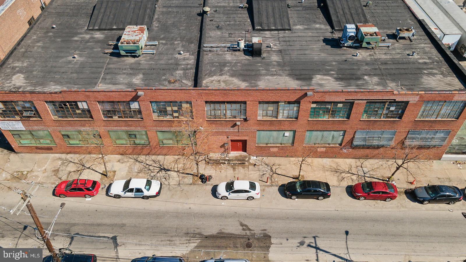 EAST KENSINGTON - Commercial Sale