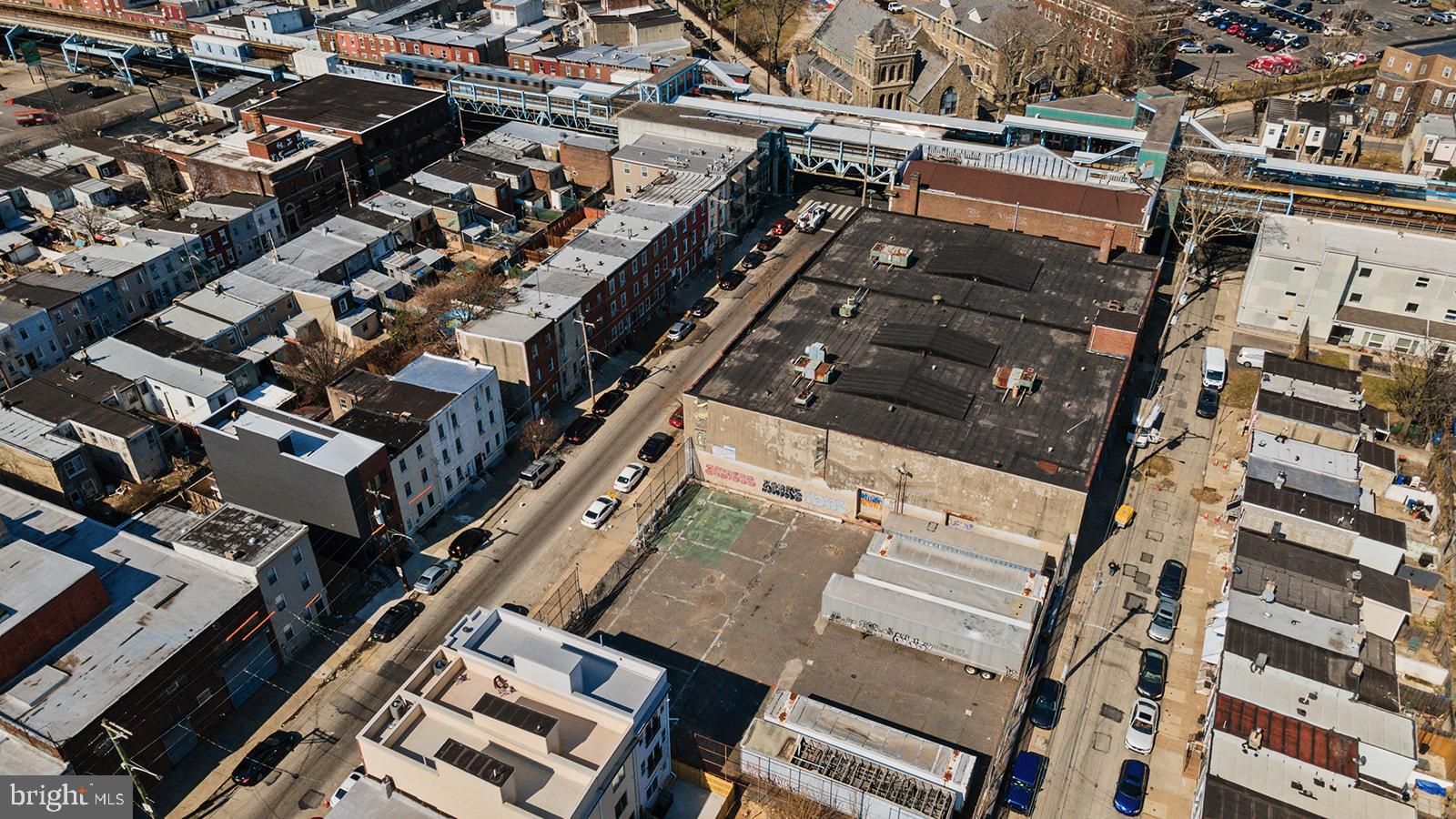 EAST KENSINGTON - Commercial Sale