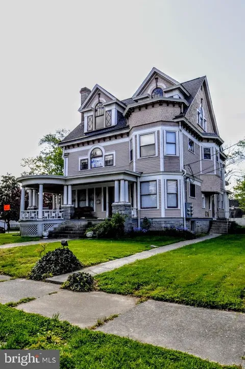 201 Delaware Avenue Unit 2, Bridgeville, DE MLS: DESU2104024