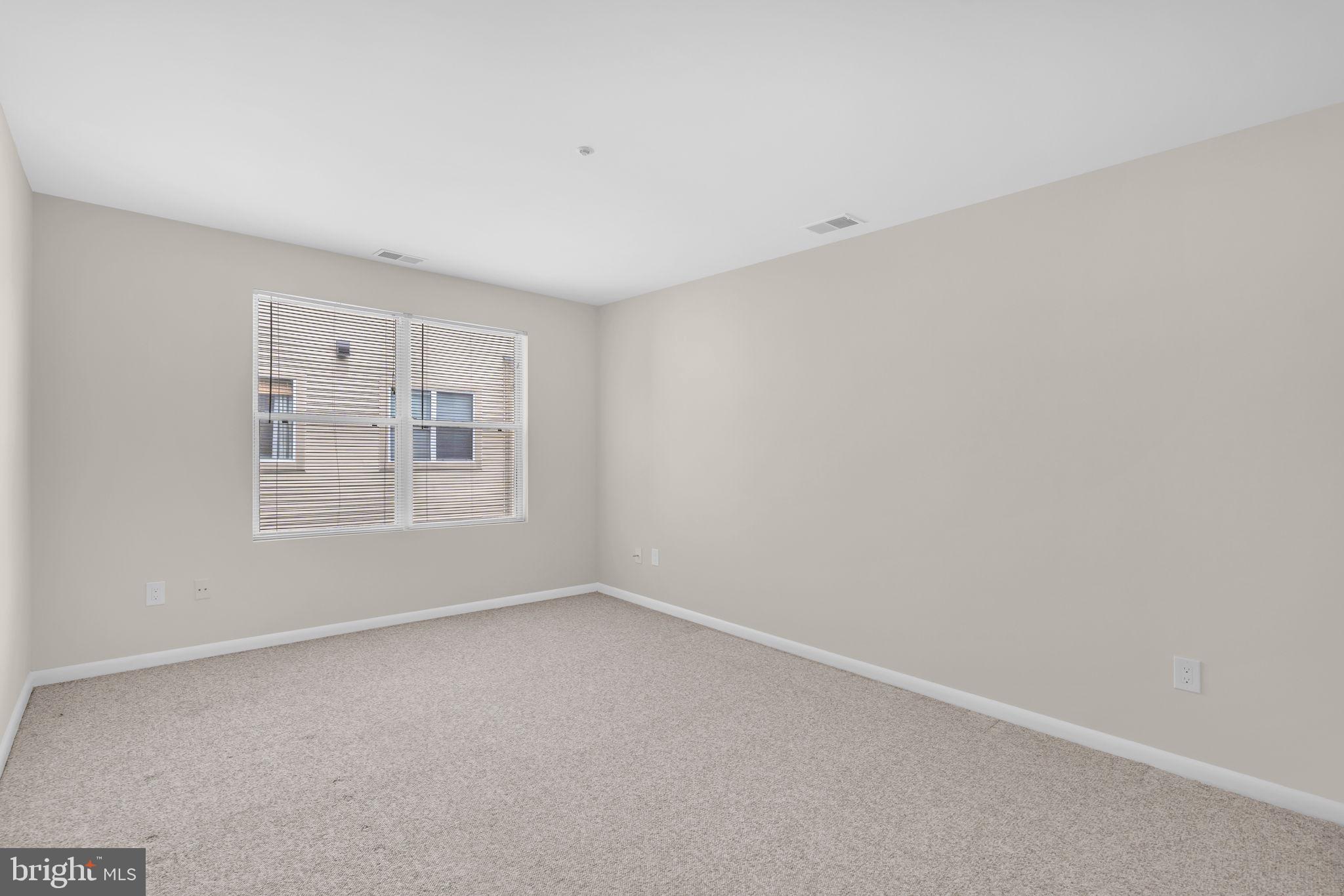 ANNAPOLIS OVERLOOK - Residential