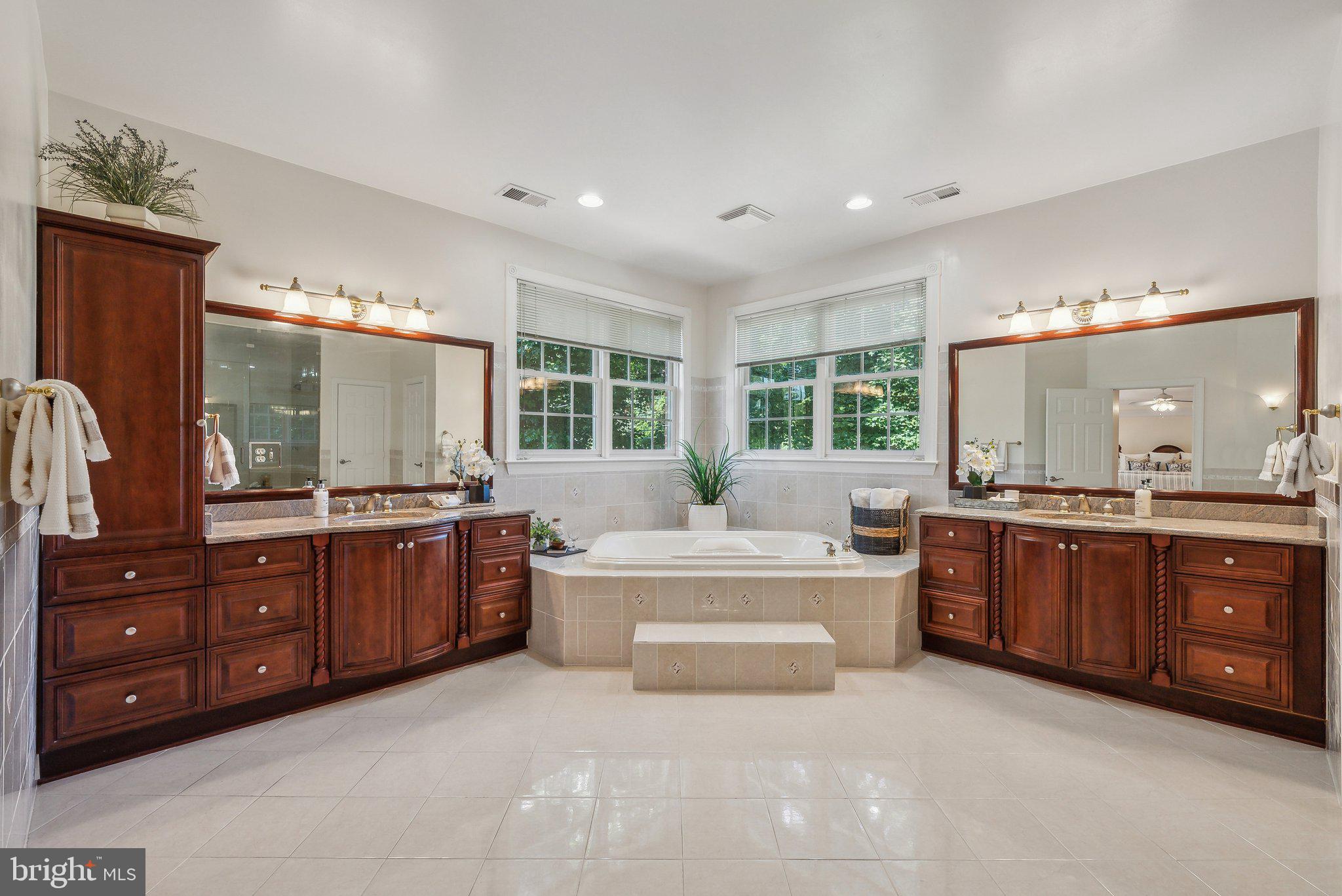 OLD DOMINION GARDENS - Residential