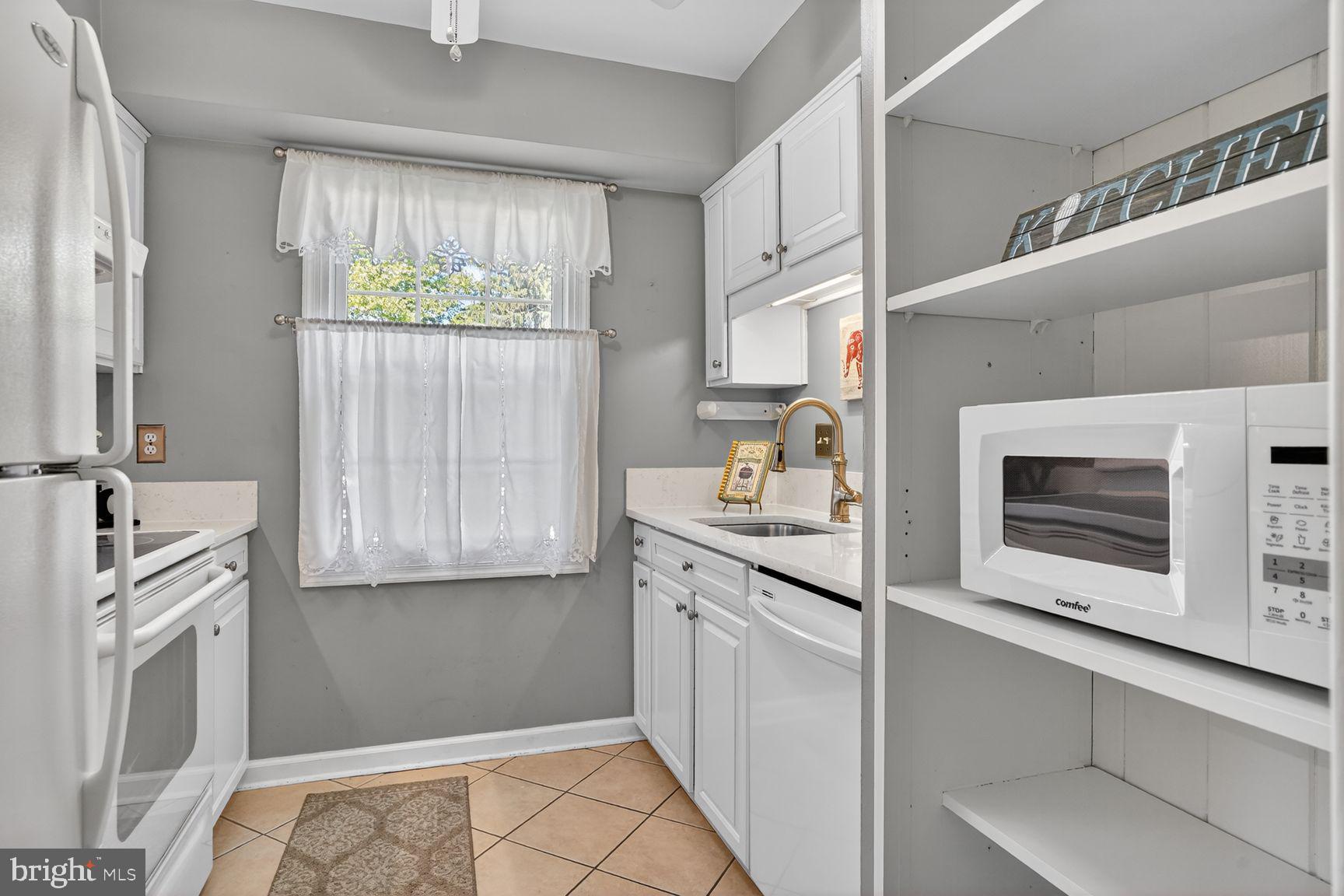 5845 REXFORD DRIVE 721