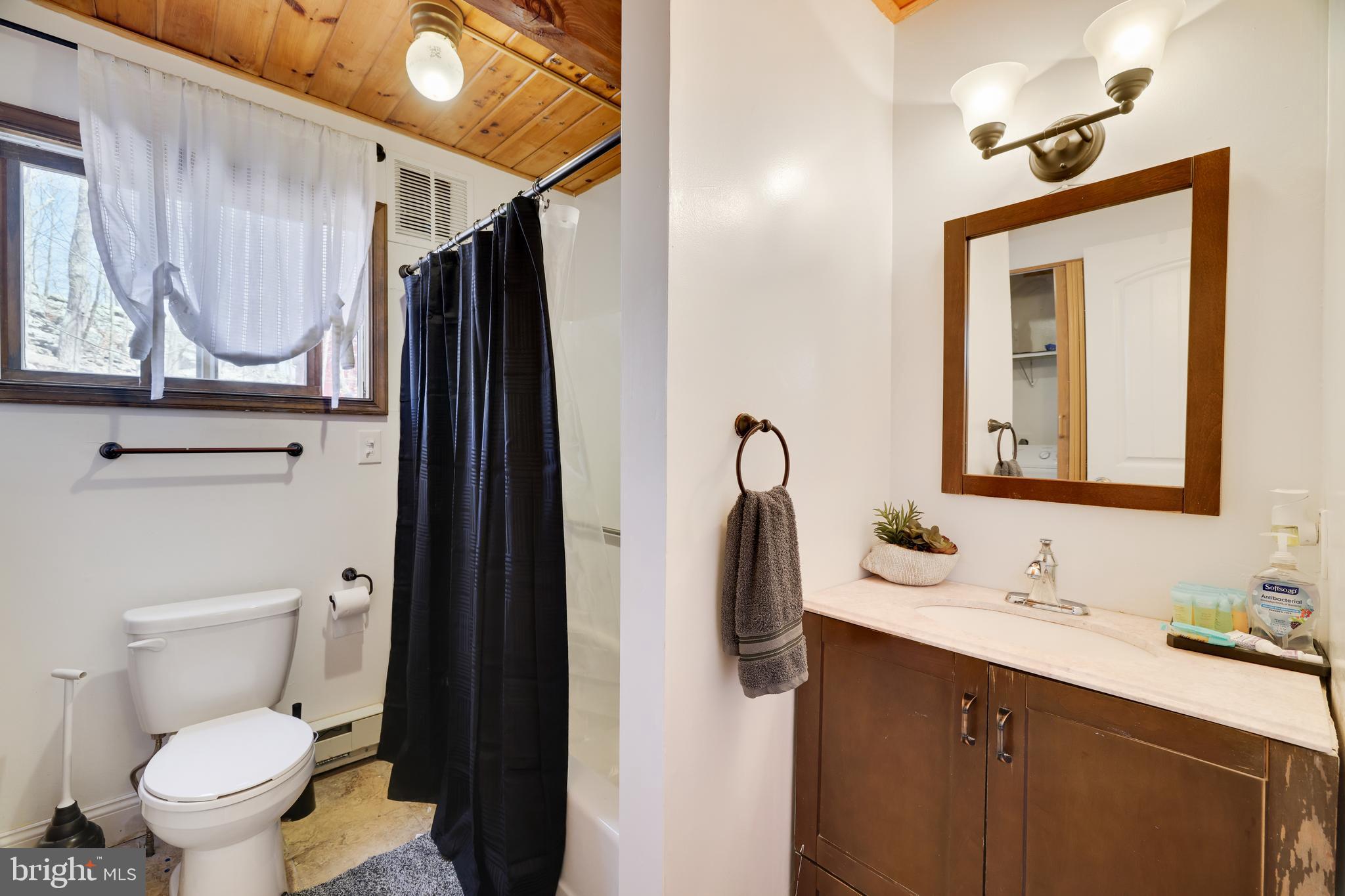 SAW CREEK ESTATES - Residential