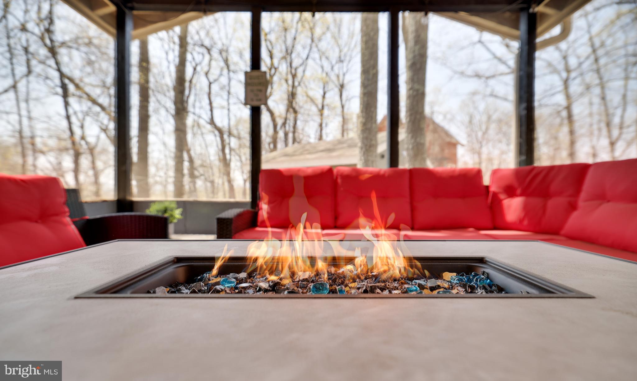 SAW CREEK ESTATES - Residential