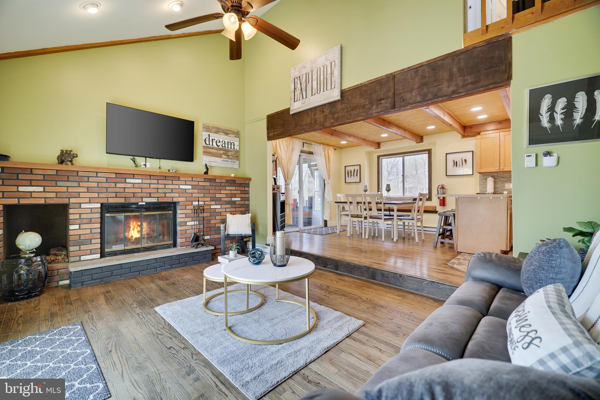 SAW CREEK ESTATES - Residential