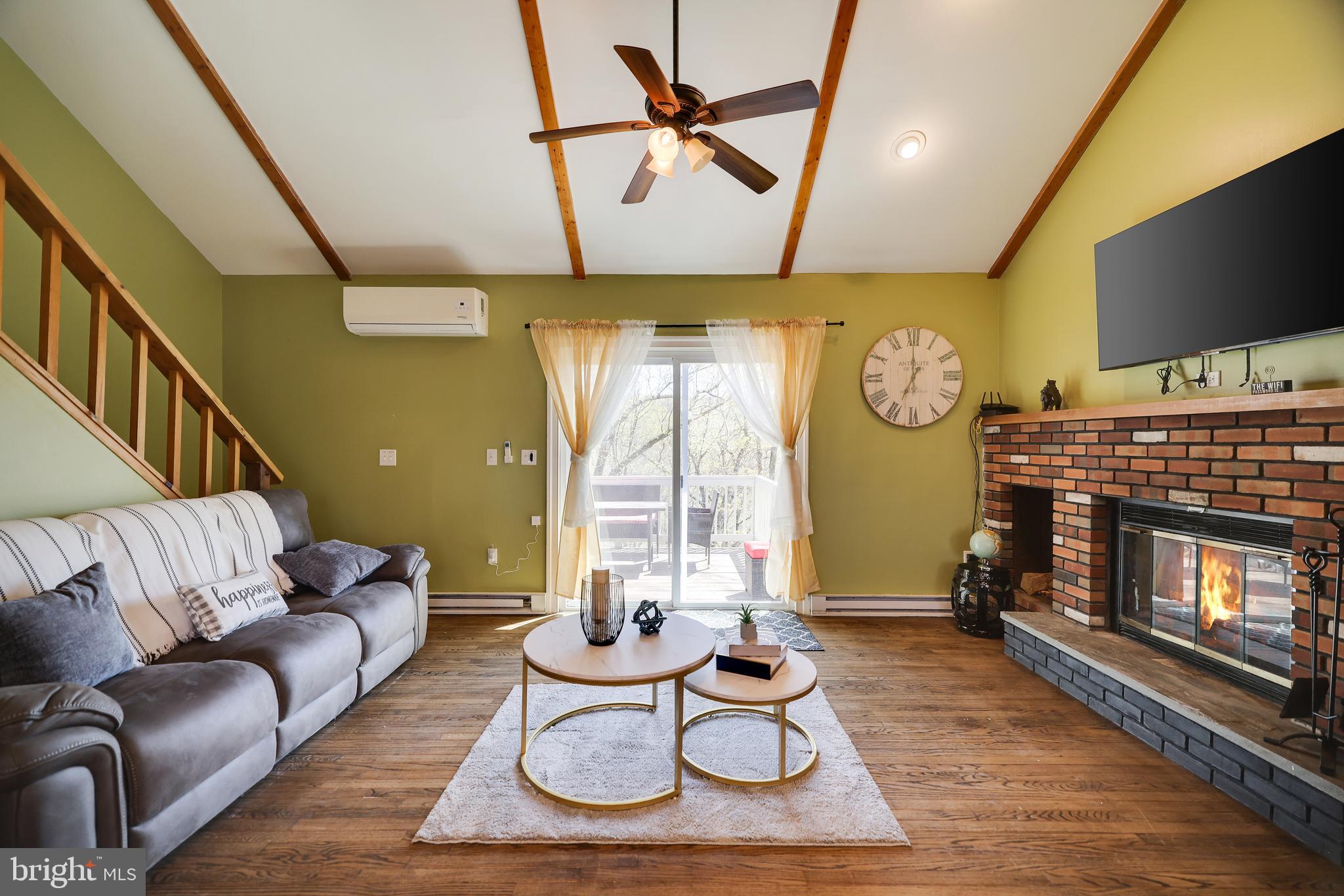 SAW CREEK ESTATES - Residential