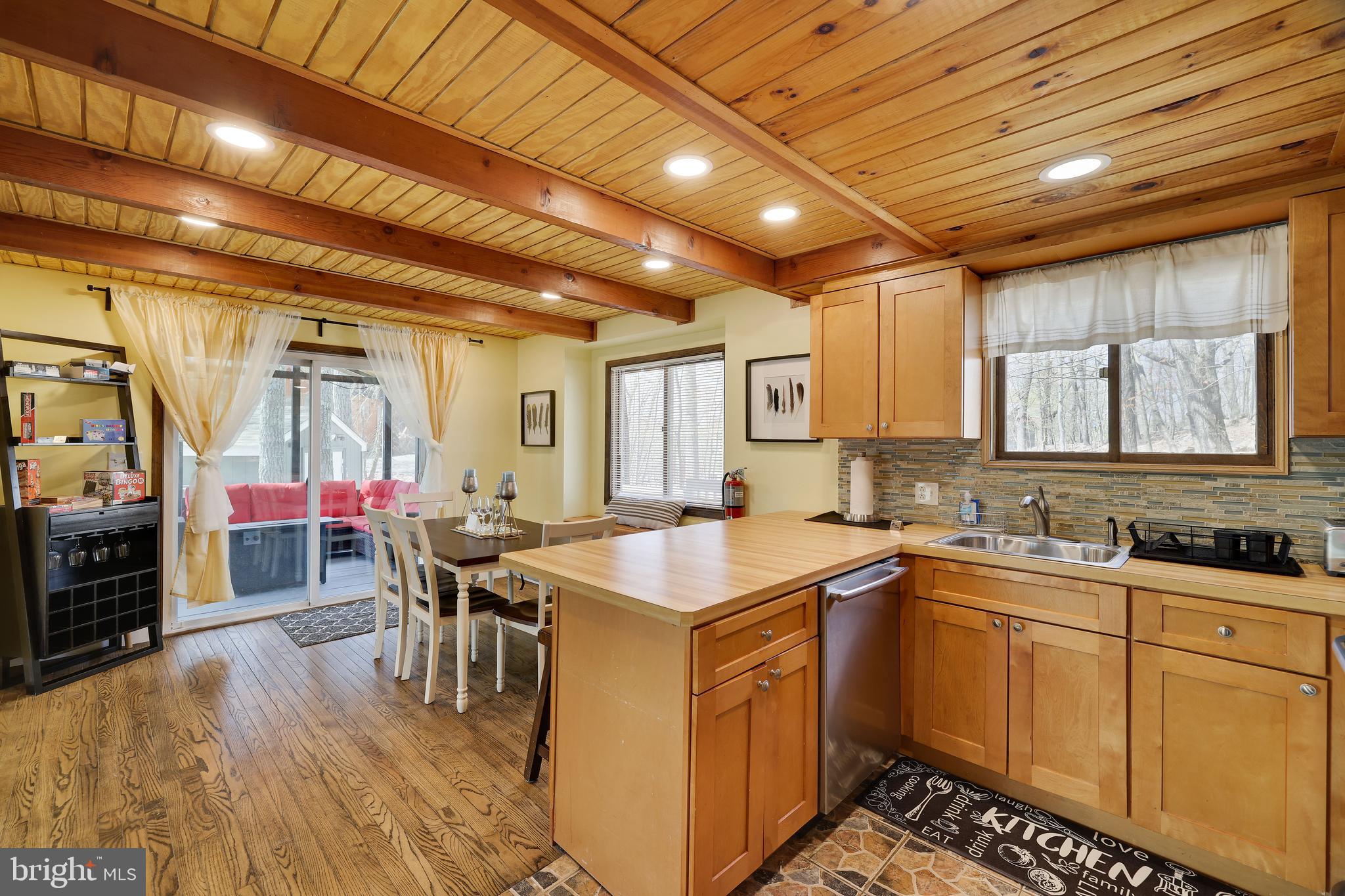 SAW CREEK ESTATES - Residential