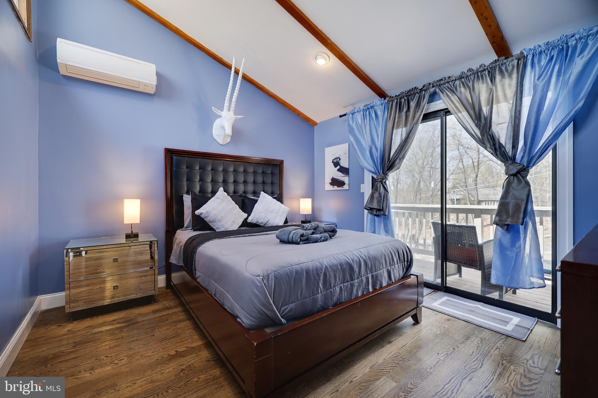 SAW CREEK ESTATES - Residential