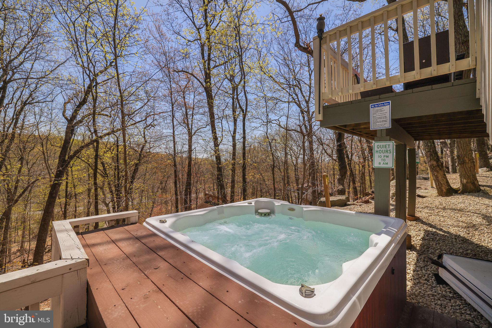 SAW CREEK ESTATES - Residential