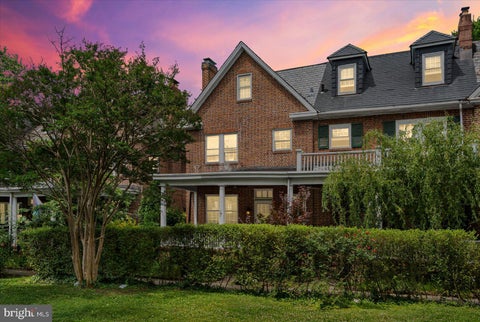 Townhouse For Sale - 7 York Court<br/> BALTIMORE, MD 21218