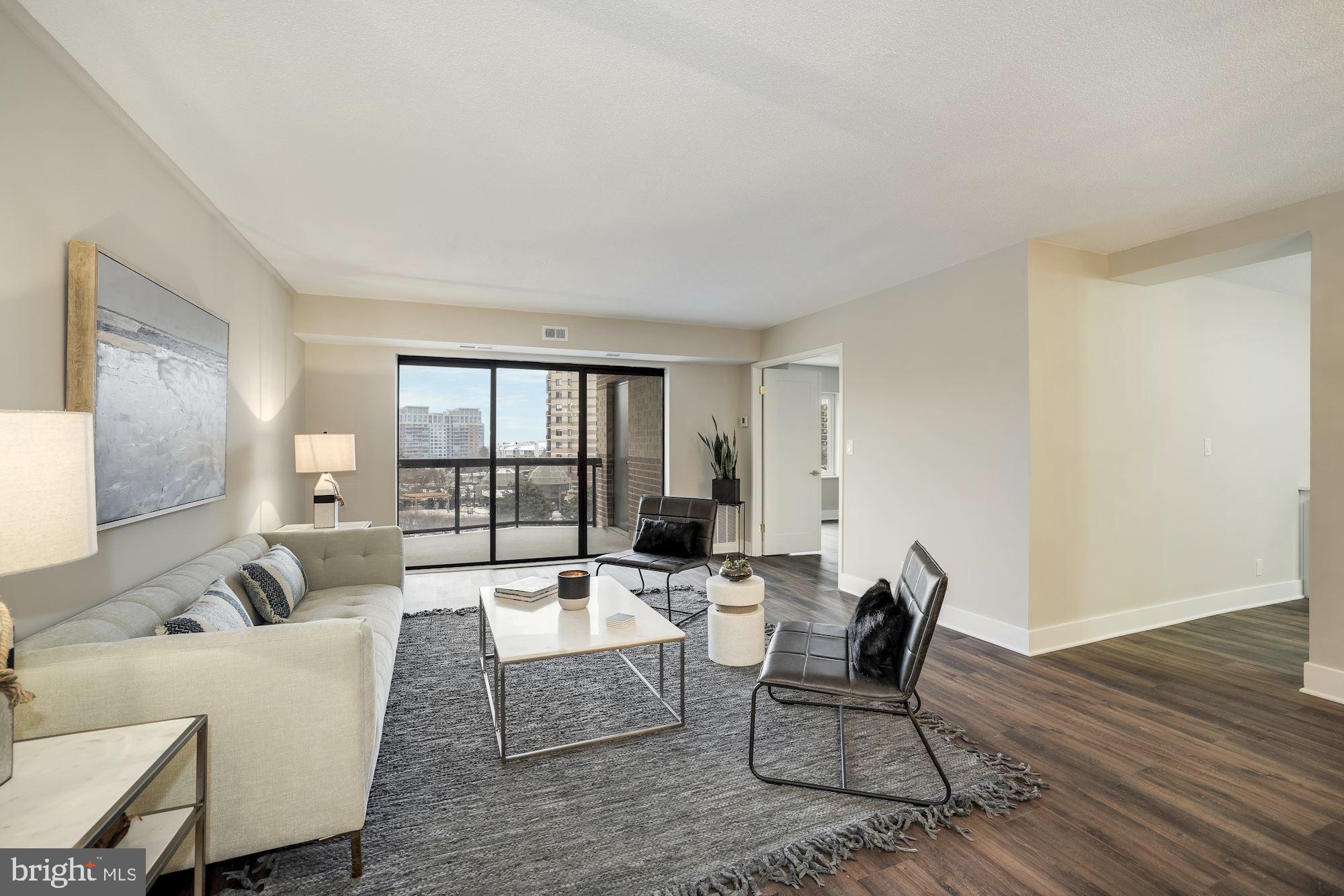 ROTONDA - Residential Lease