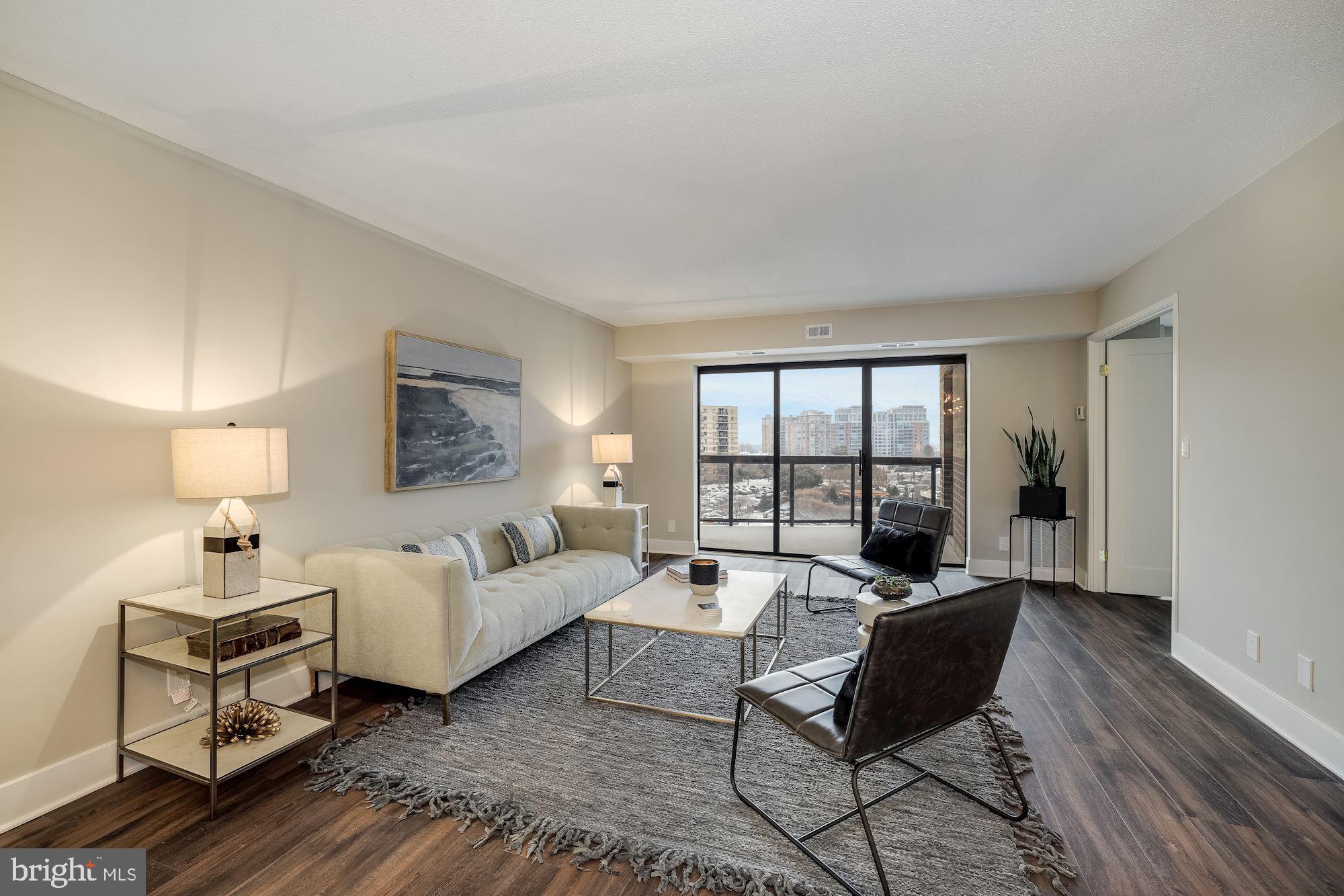 ROTONDA - Residential Lease