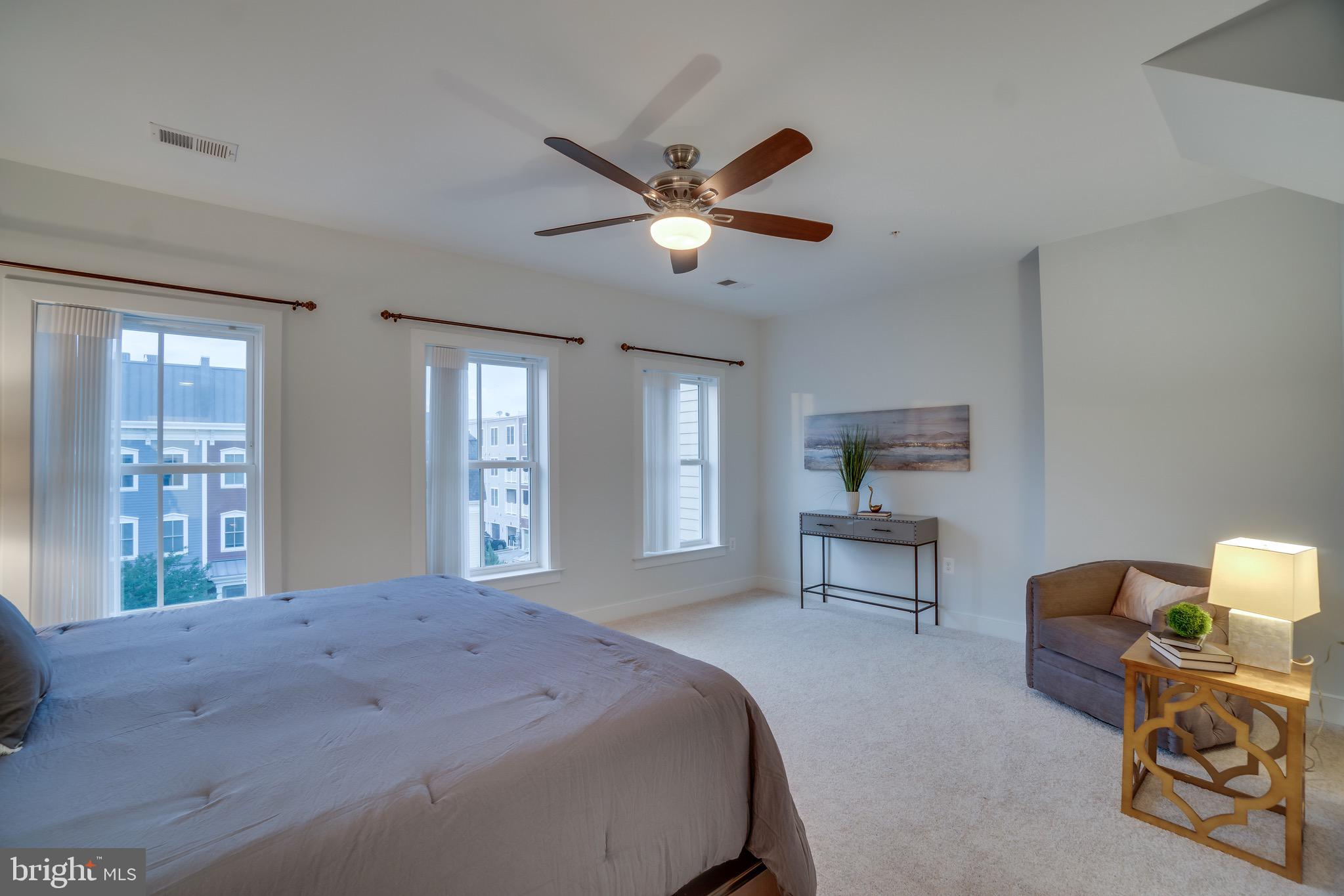 POTOMAC  YARDS - Residential Lease