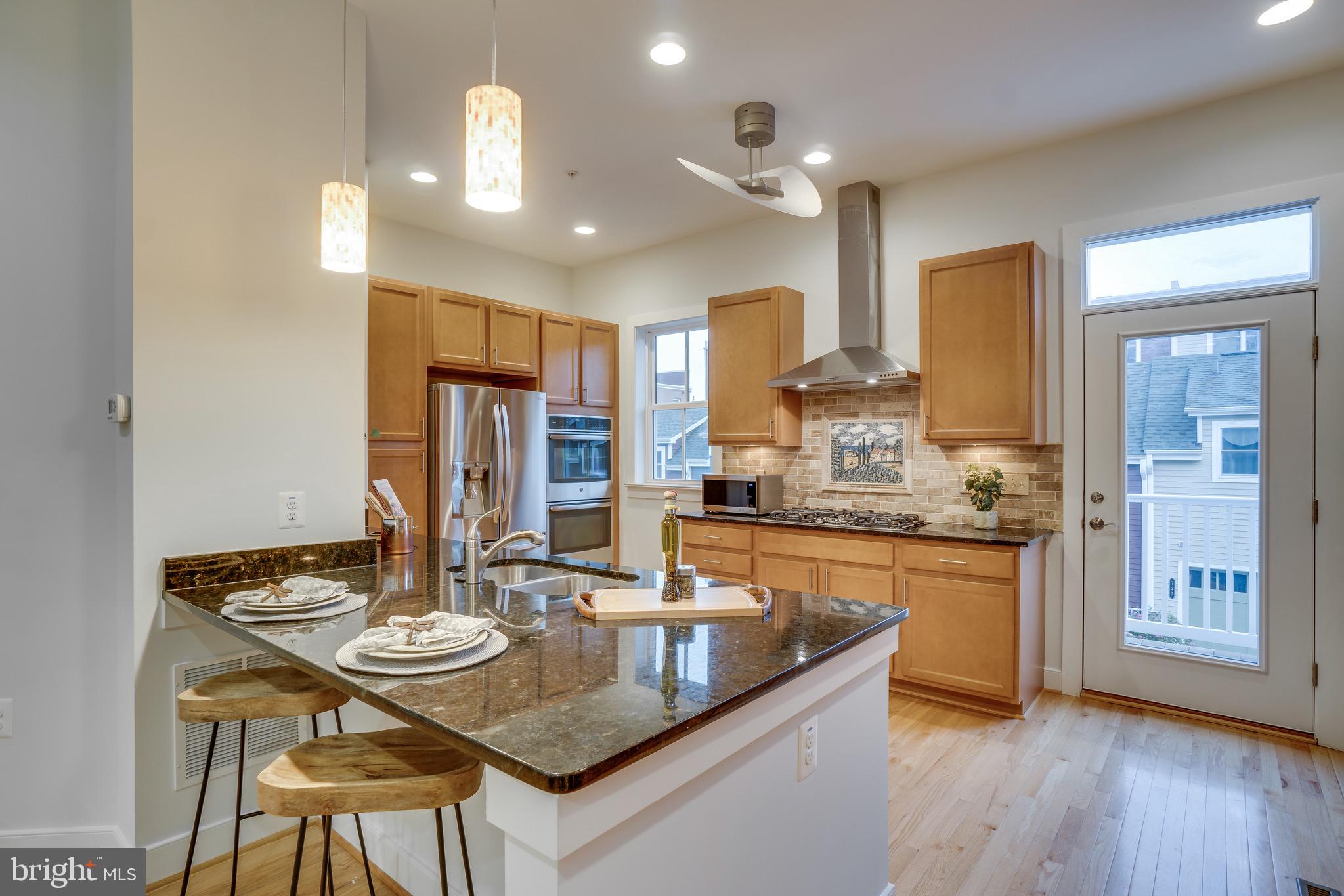 POTOMAC  YARDS - Residential Lease