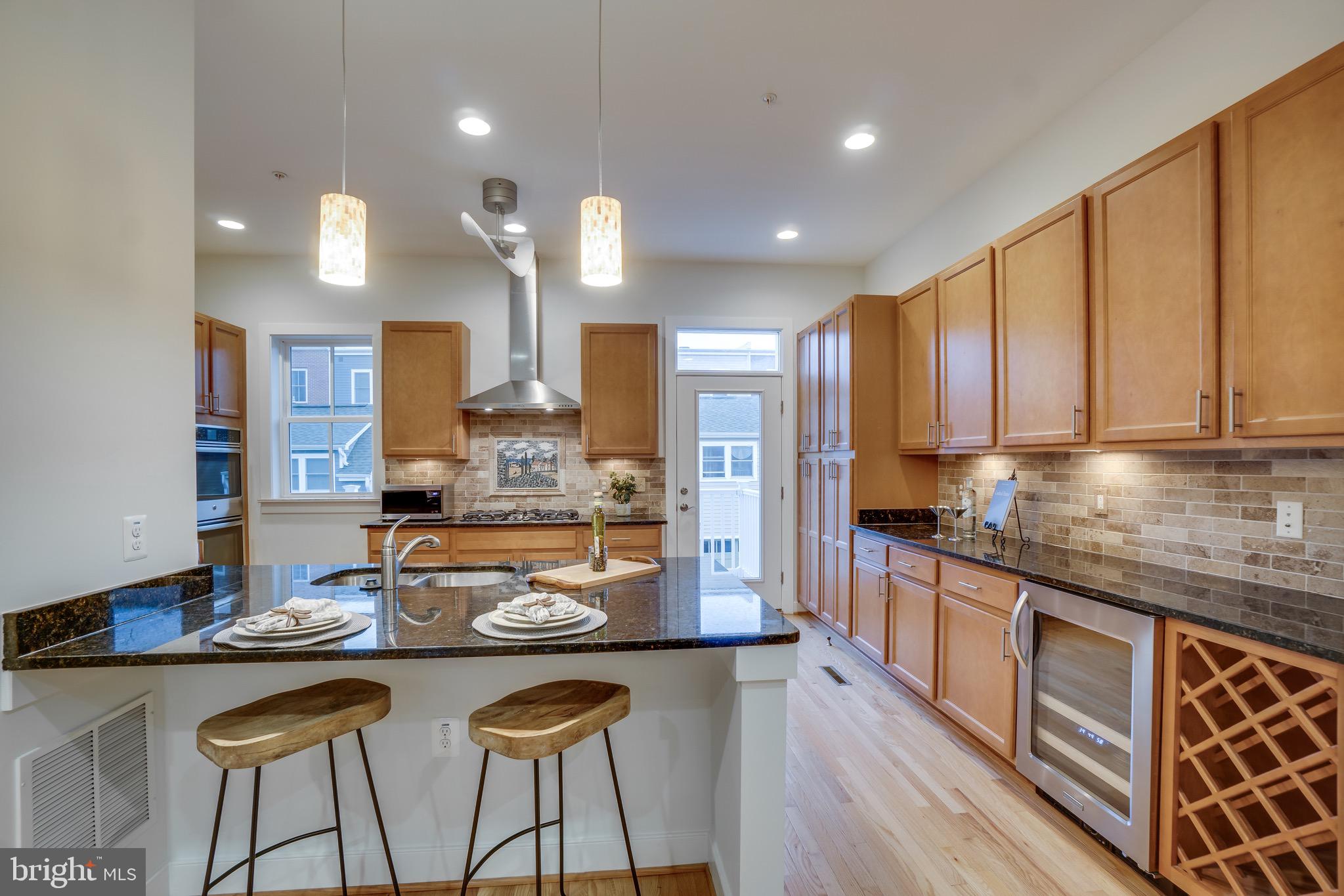 POTOMAC  YARDS - Residential Lease