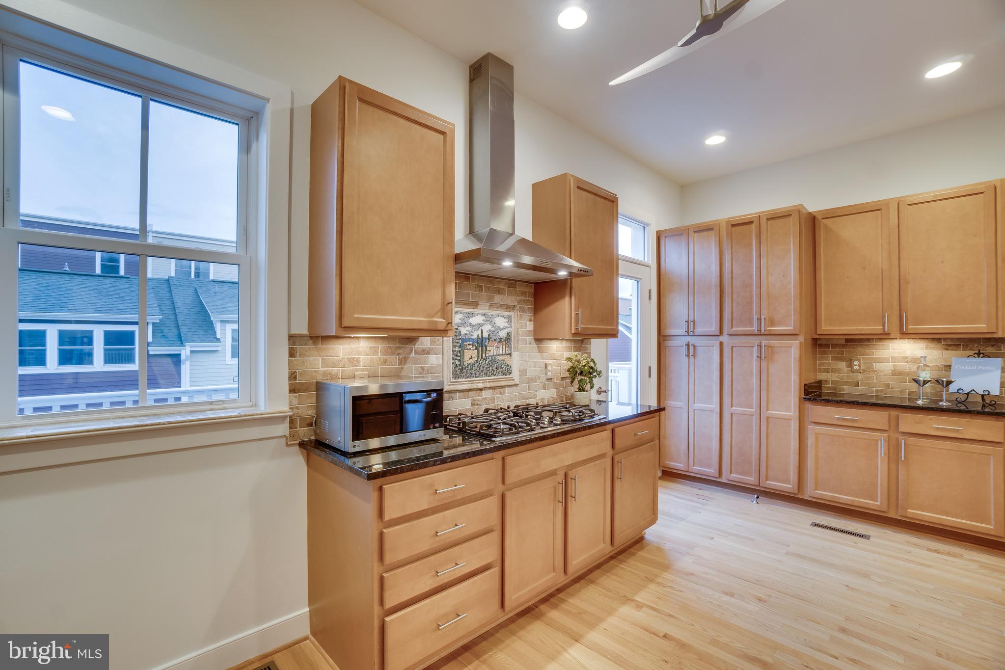 POTOMAC  YARDS - Residential Lease