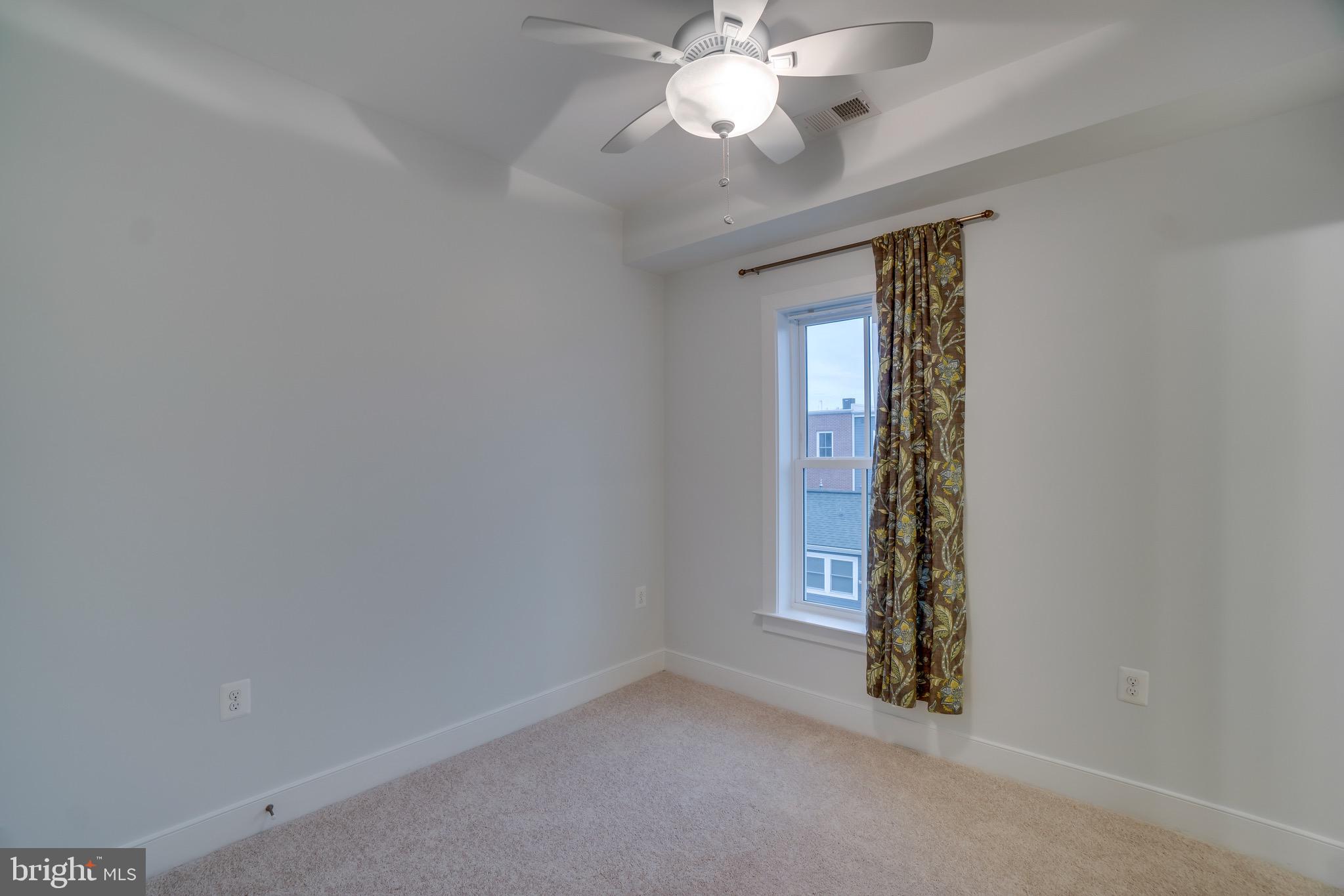 POTOMAC  YARDS - Residential Lease