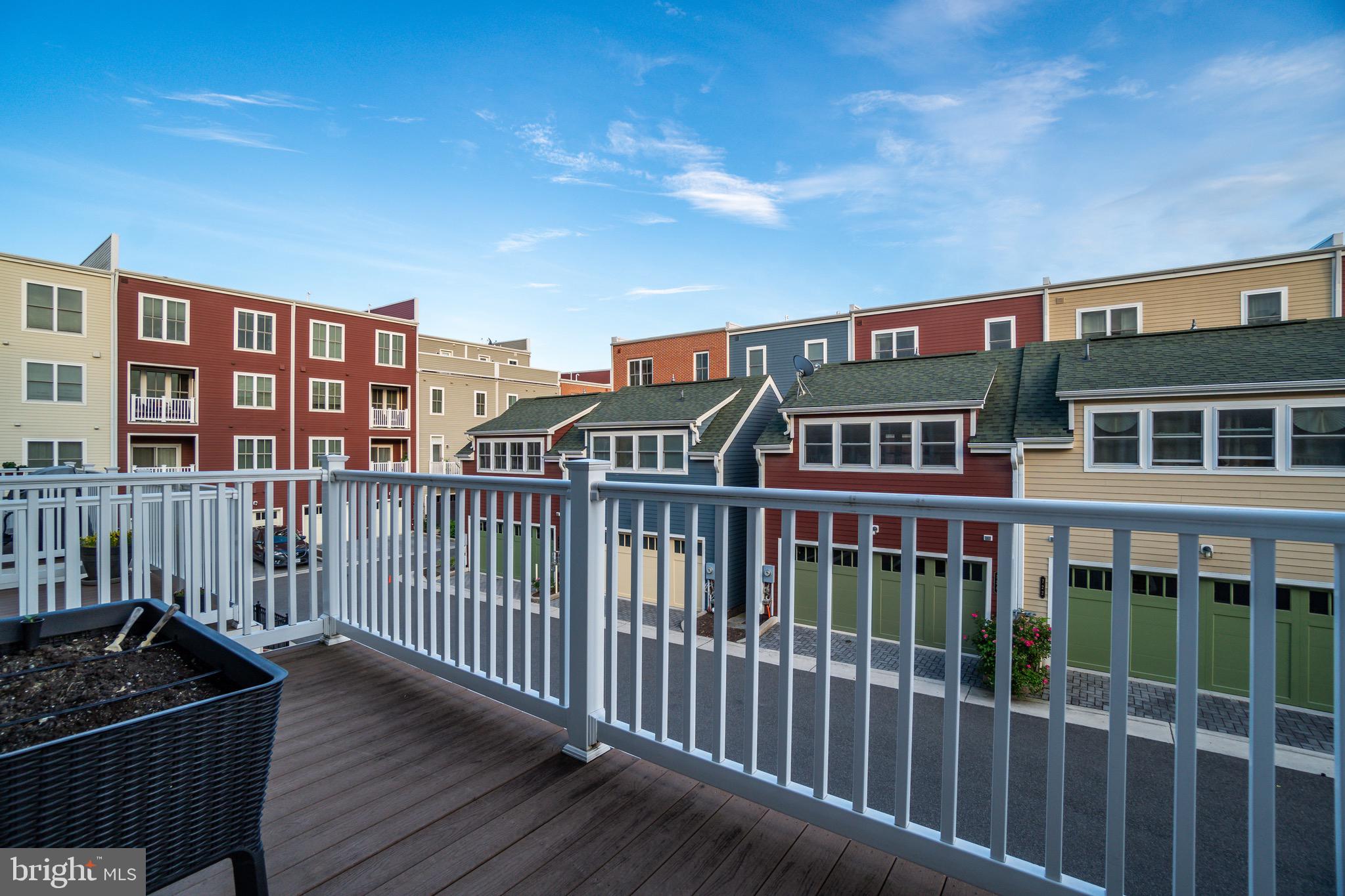 POTOMAC  YARDS - Residential Lease