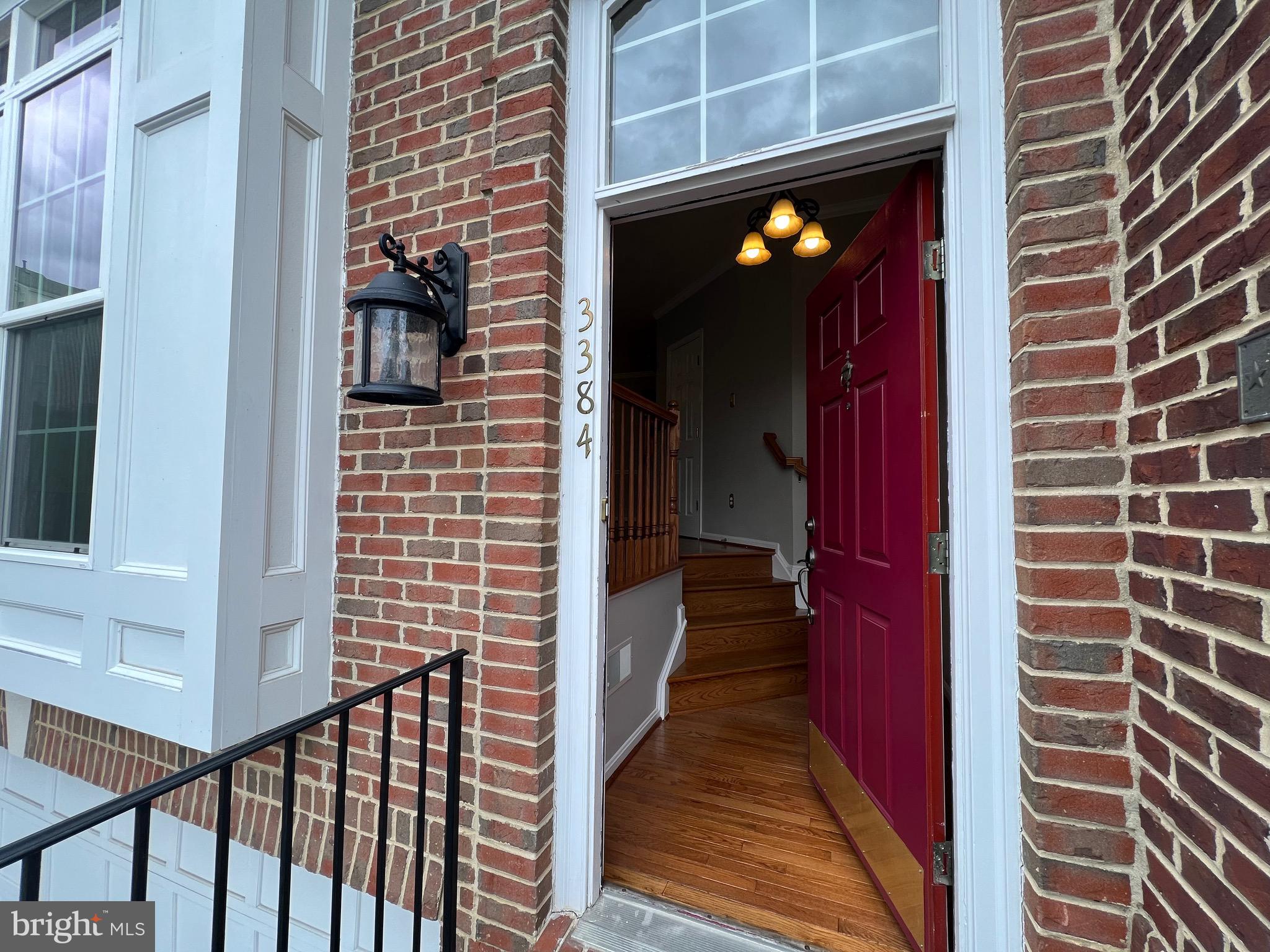 GOVERNORS GROVE - Residential Lease